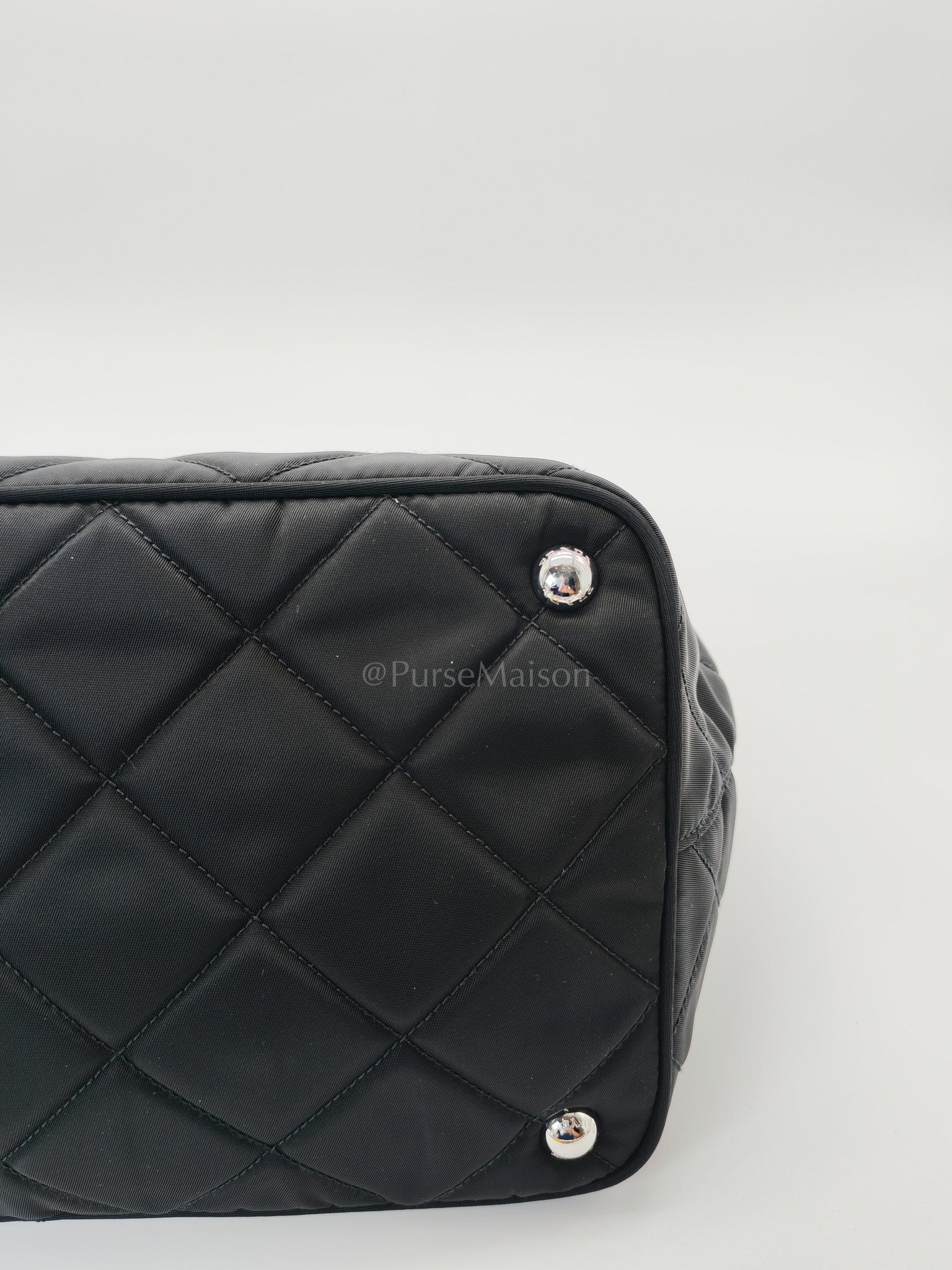 Tessuto Impuntu Black Quilted Nylon Chain Tote Bag | Purse Maison Luxury Bags Shop