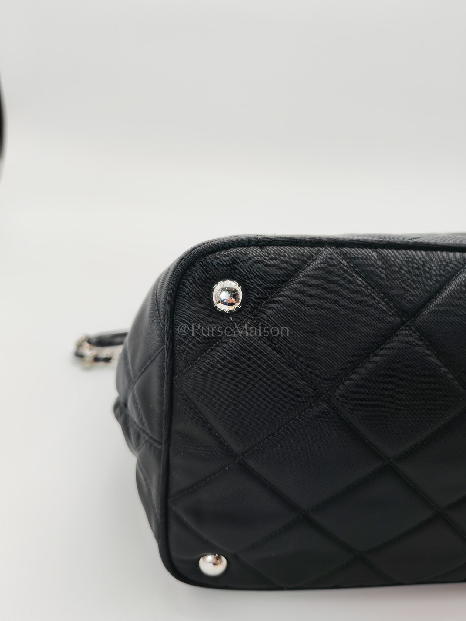 Tessuto Impuntu Black Quilted Nylon Chain Tote Bag | Purse Maison Luxury Bags Shop