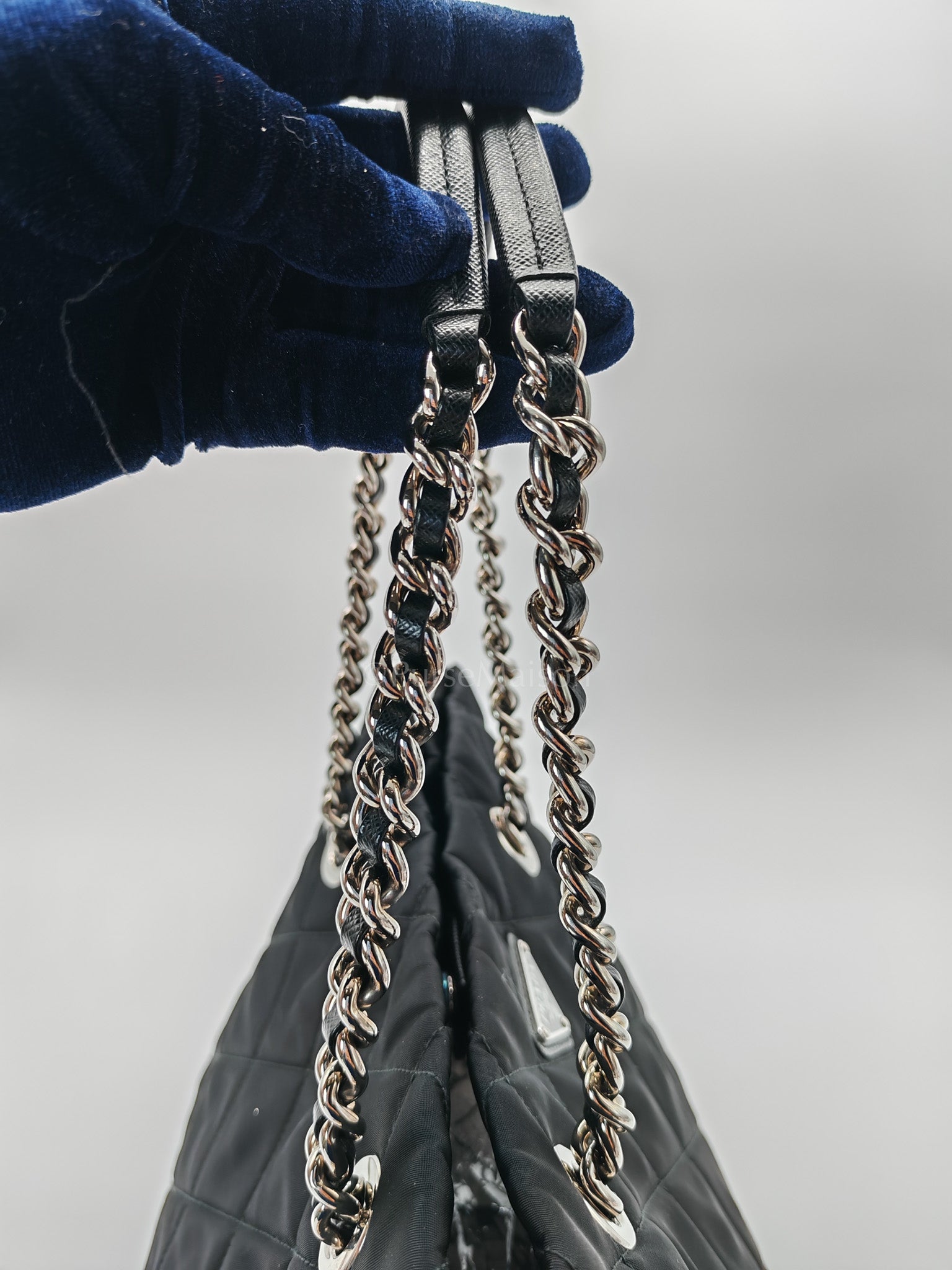 Tessuto Impuntu Black Quilted Nylon Chain Tote Bag | Purse Maison Luxury Bags Shop