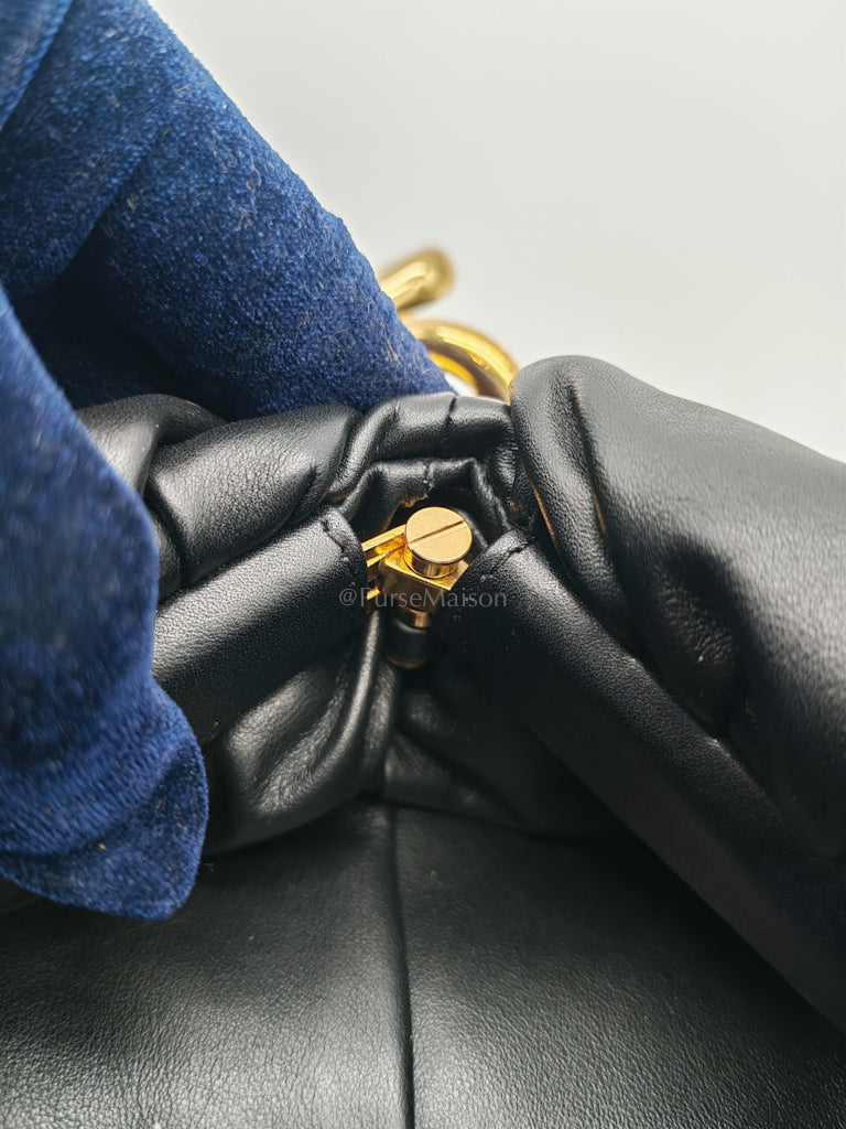 The Chain Pouch in Black Clafskin Leather Shoulder Bag | Purse Maison Luxury Bags Shop