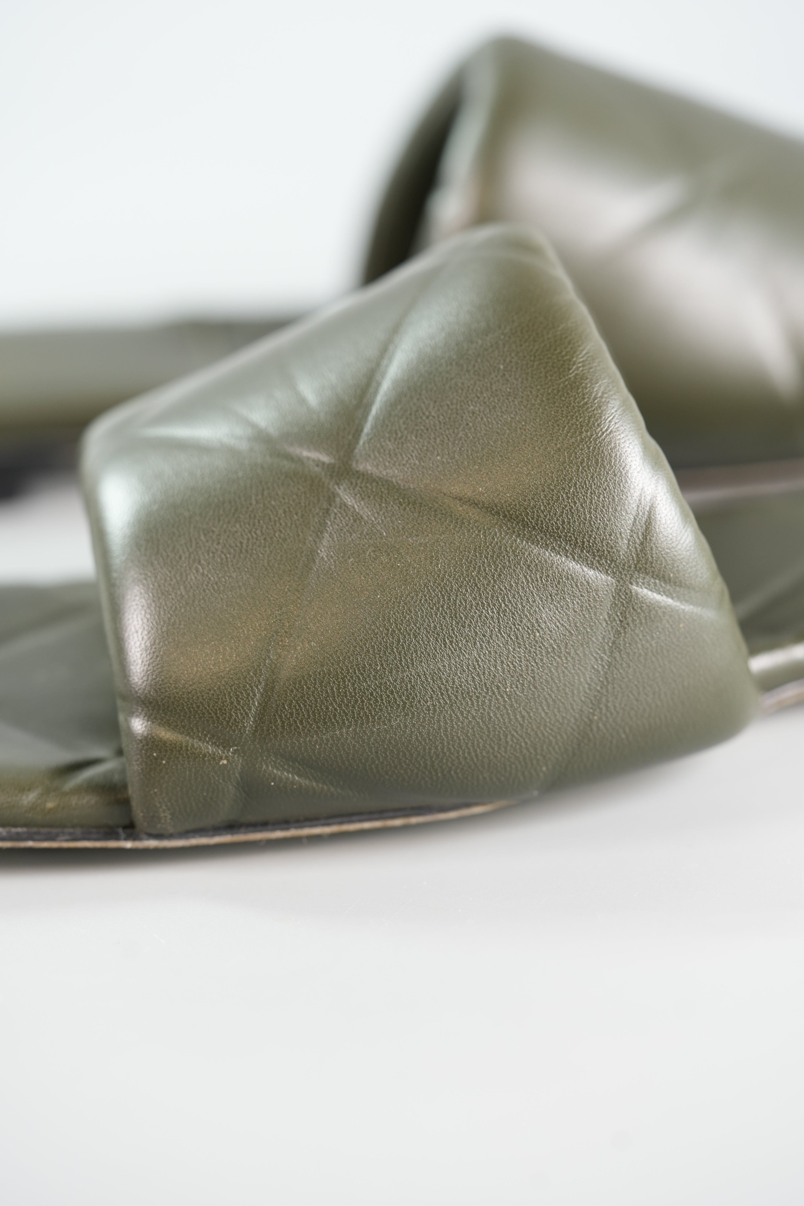 The Rubber Libo Quilted Embossed Army Green Sandals Size 39 (26cm) | Purse Maison Luxury Bags Shop