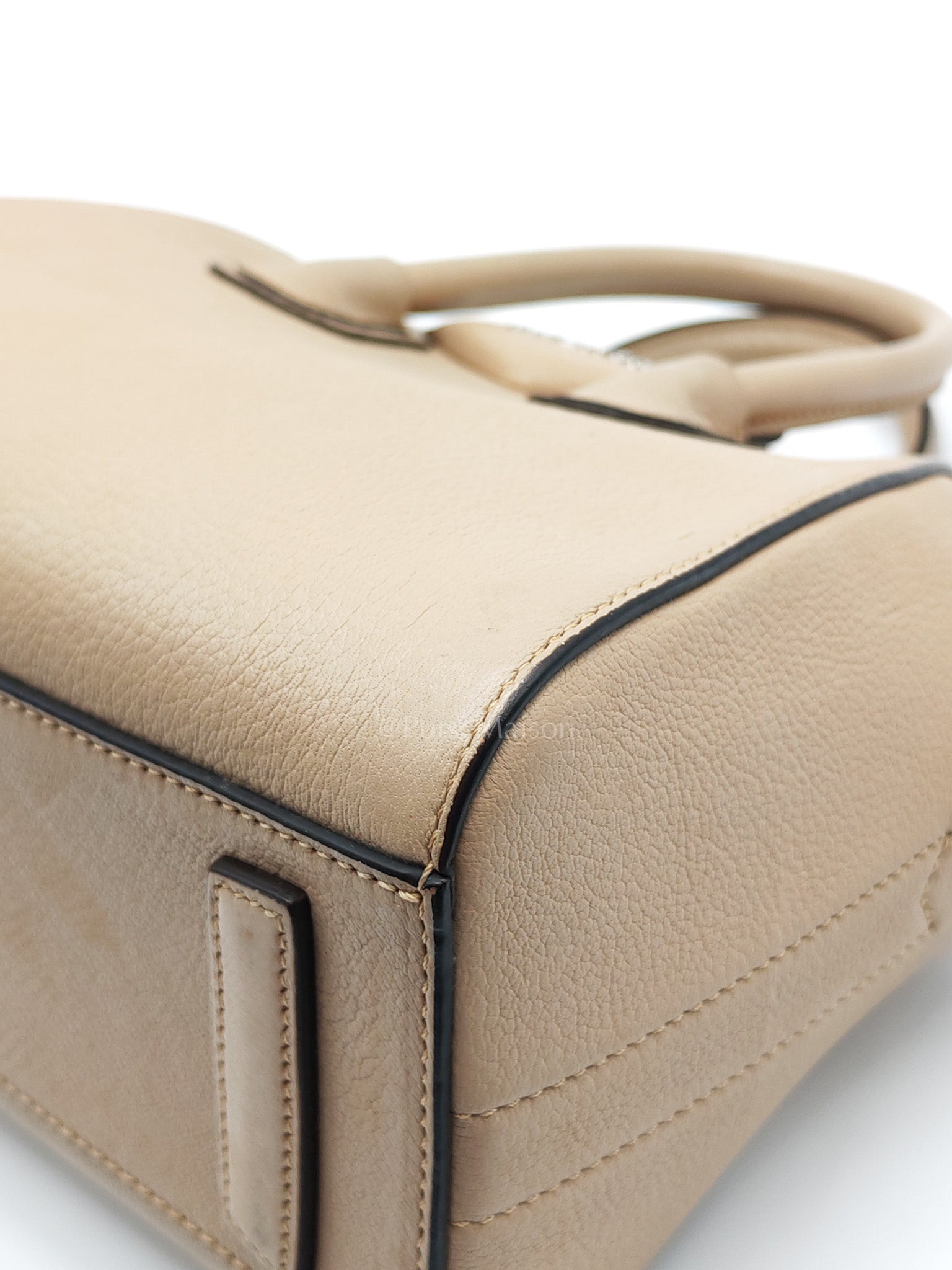 Antigona Mini In Nude Goatskin Leather & Silver Hardware