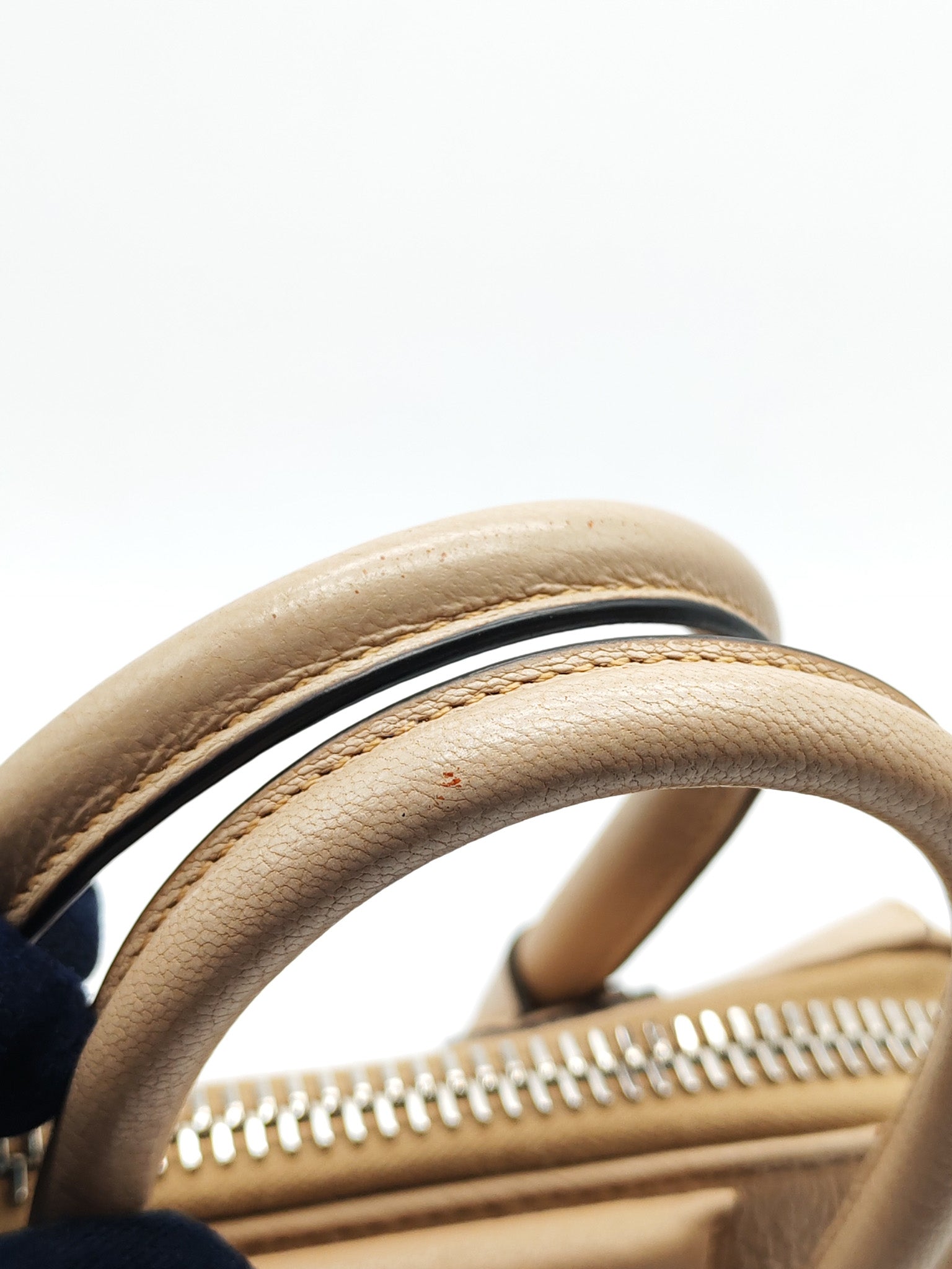 Antigona Mini In Nude Goatskin Leather & Silver Hardware