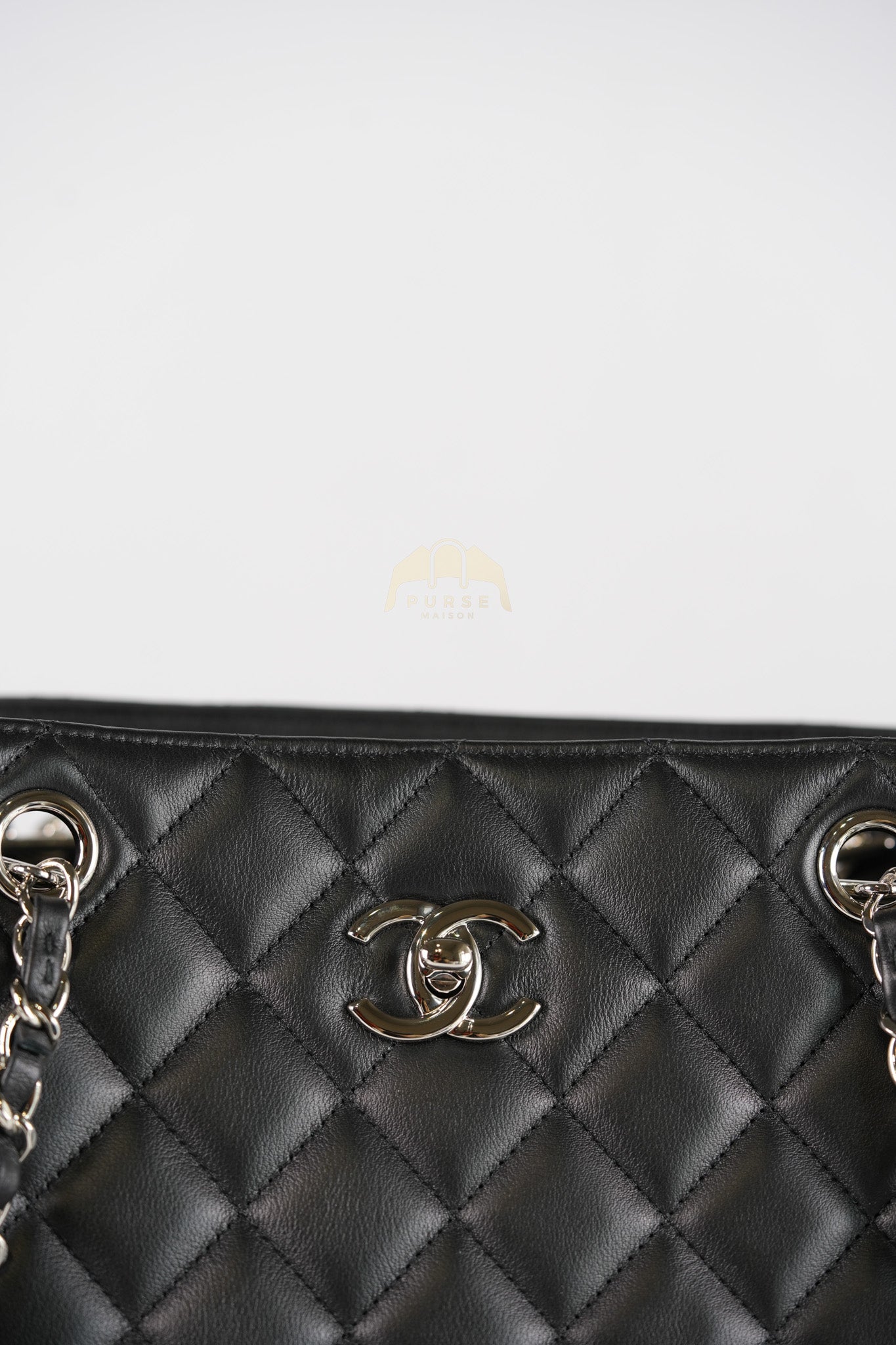 Timeless Classic Tote Bag in Black Quilted Calfskin Leather and Silver Hardware Series 21 | Purse Maison Luxury Bags Shop