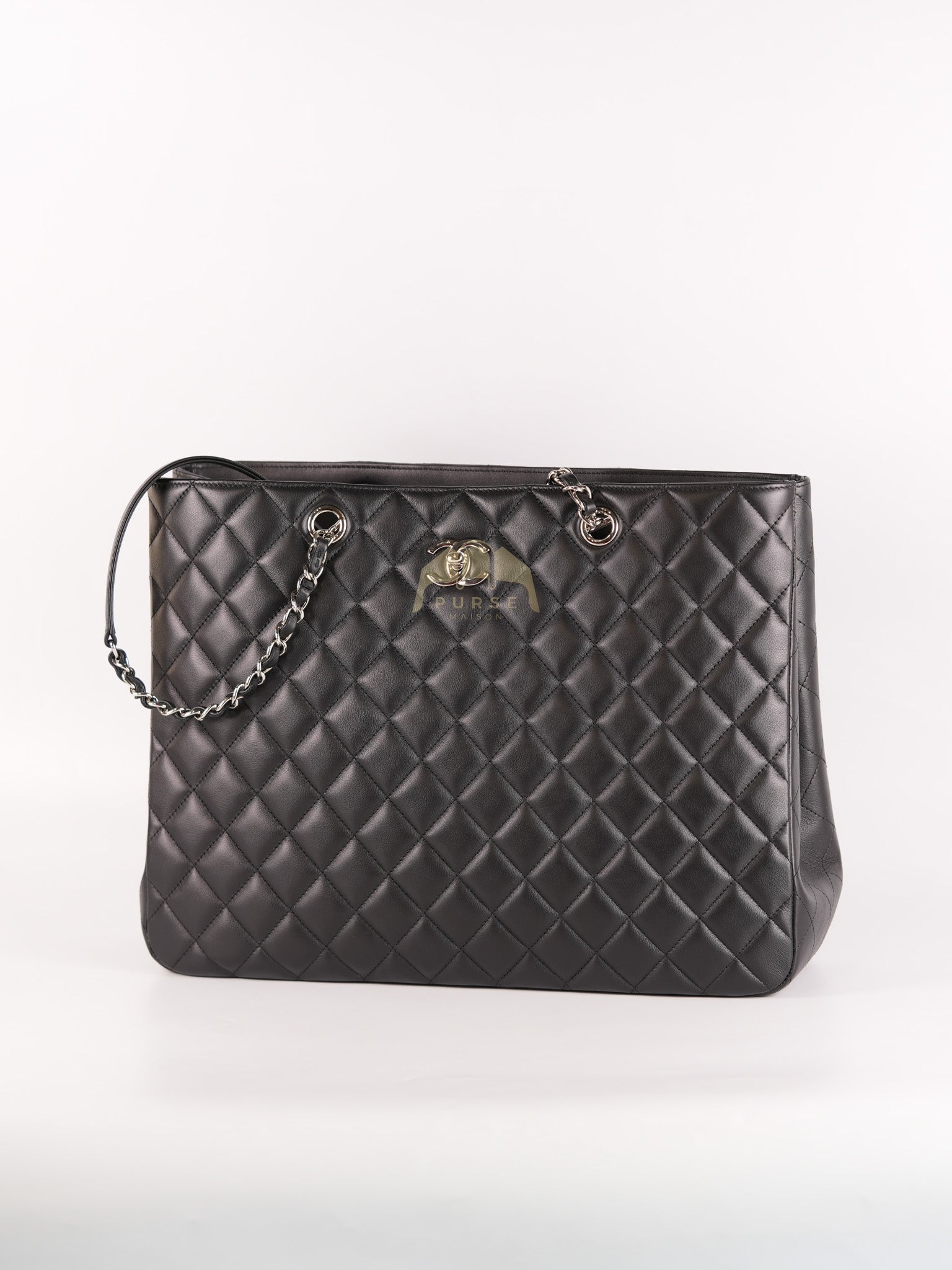 Timeless Classic Tote Bag in Black Quilted Calfskin Leather and Silver Hardware Series 21 | Purse Maison Luxury Bags Shop