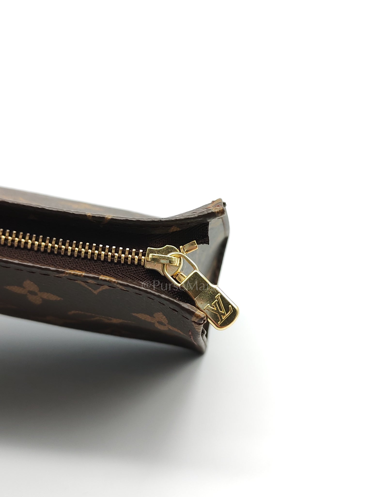 Toiletry Pouch 15 in monogram Canvas (Date code: UB0281) | Purse Maison Luxury Bags Shop