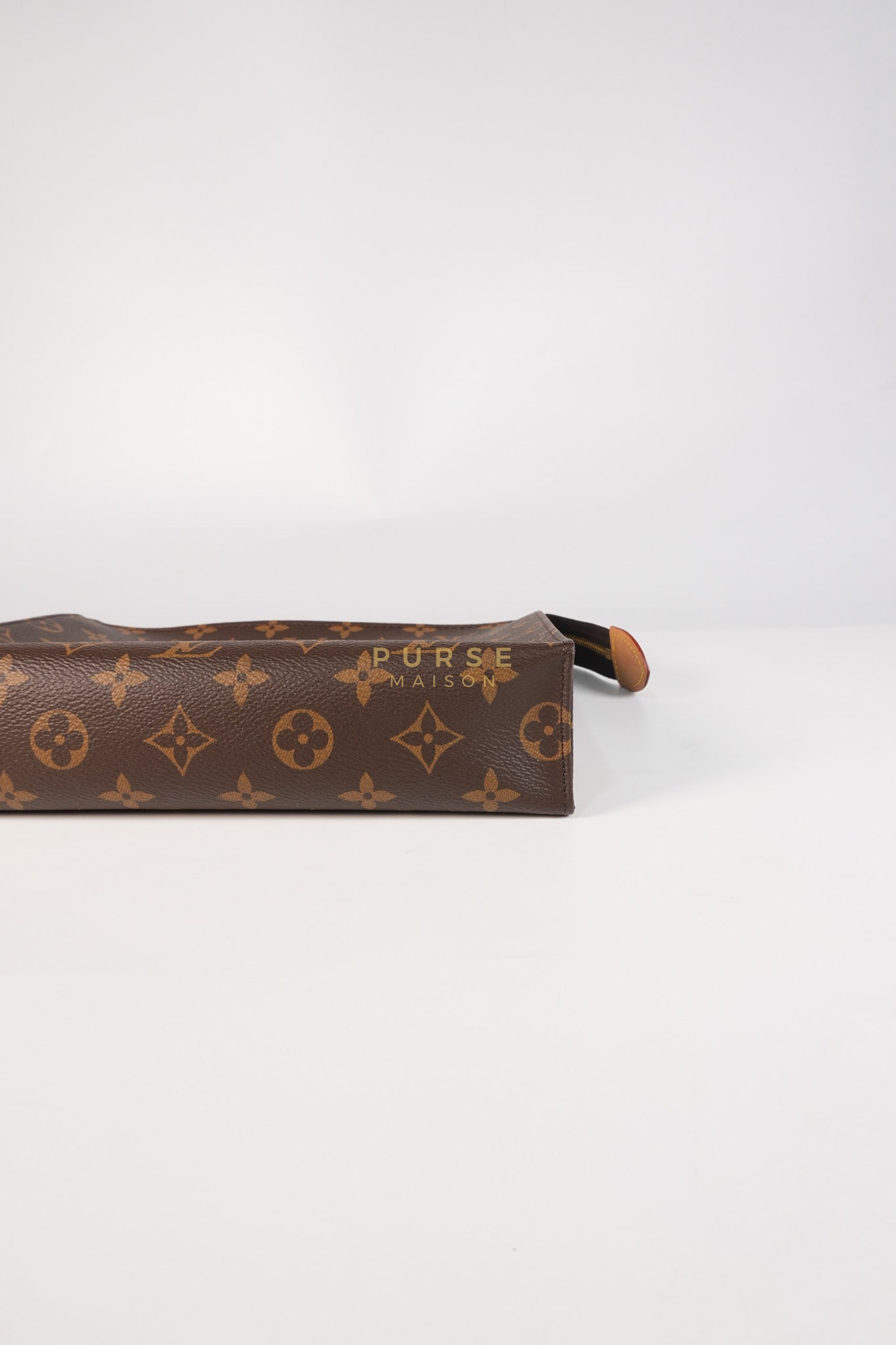 Toiletry Pouch in Monogram Canvas (Date code: UB2201) | Purse Maison Luxury Bags Shop