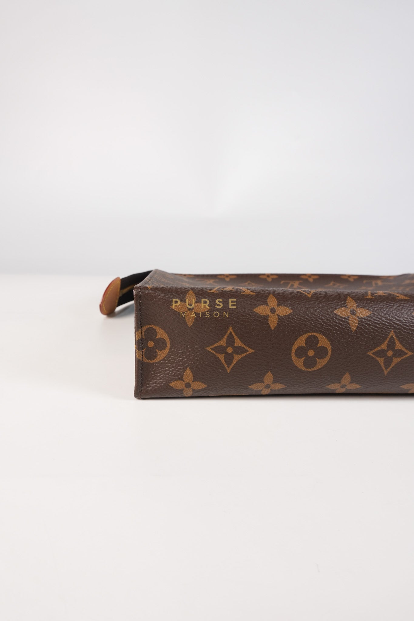 Toiletry Pouch in Monogram Canvas (Date code: UB2201) | Purse Maison Luxury Bags Shop