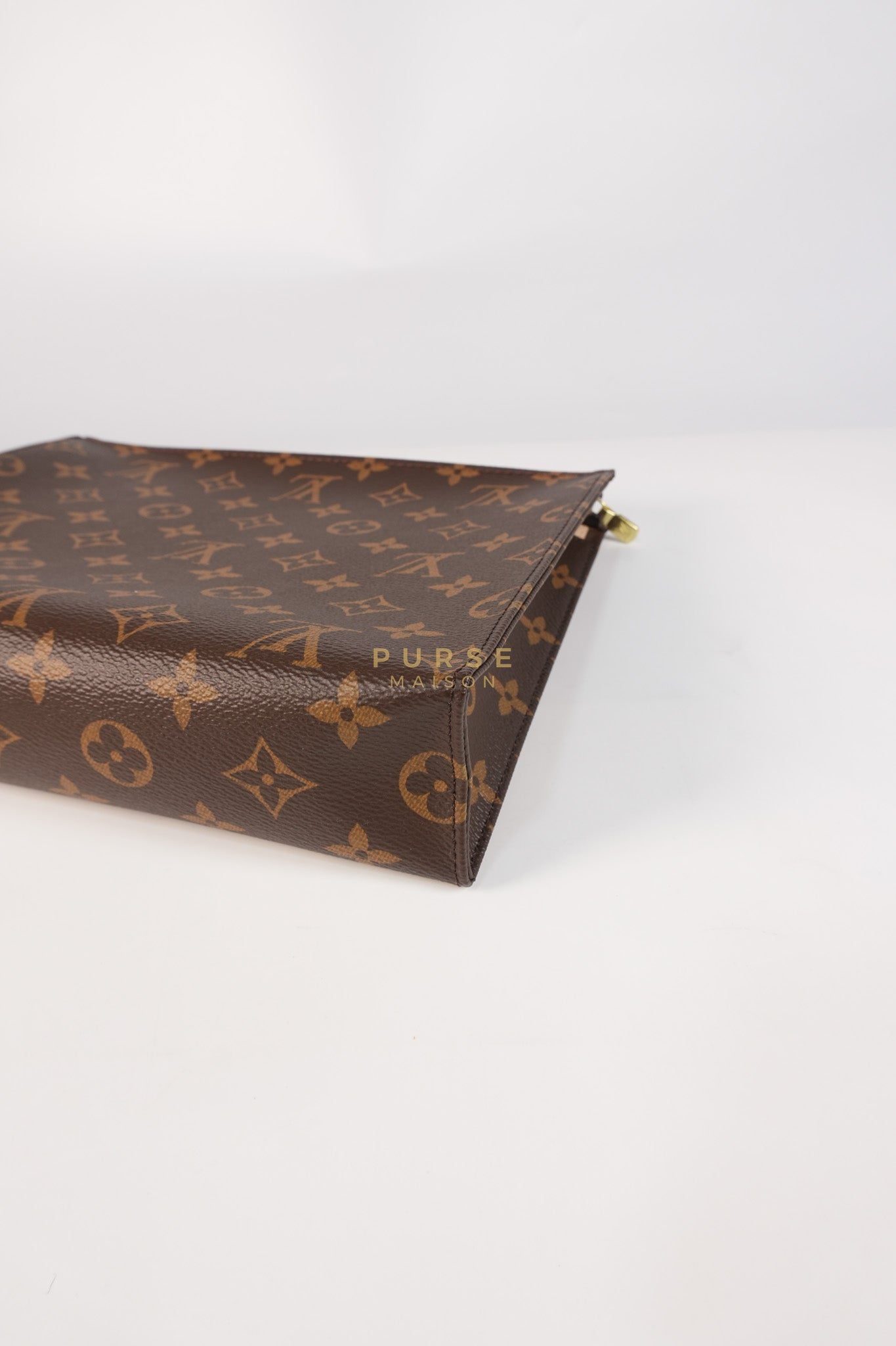 Toiletry Pouch in Monogram Canvas (Date code: UB2201) | Purse Maison Luxury Bags Shop