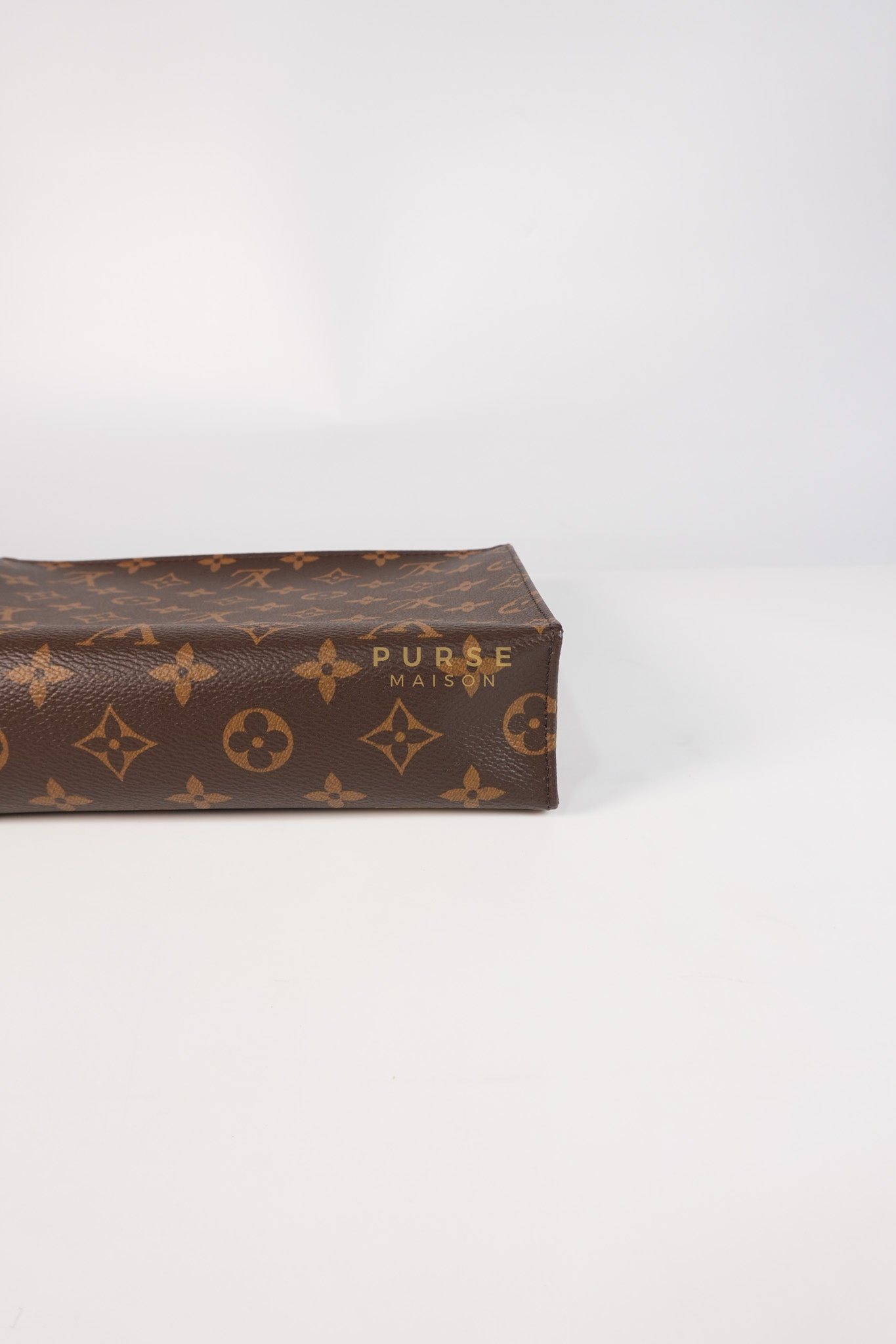 Toiletry Pouch in Monogram Canvas (Date code: UB2201) | Purse Maison Luxury Bags Shop