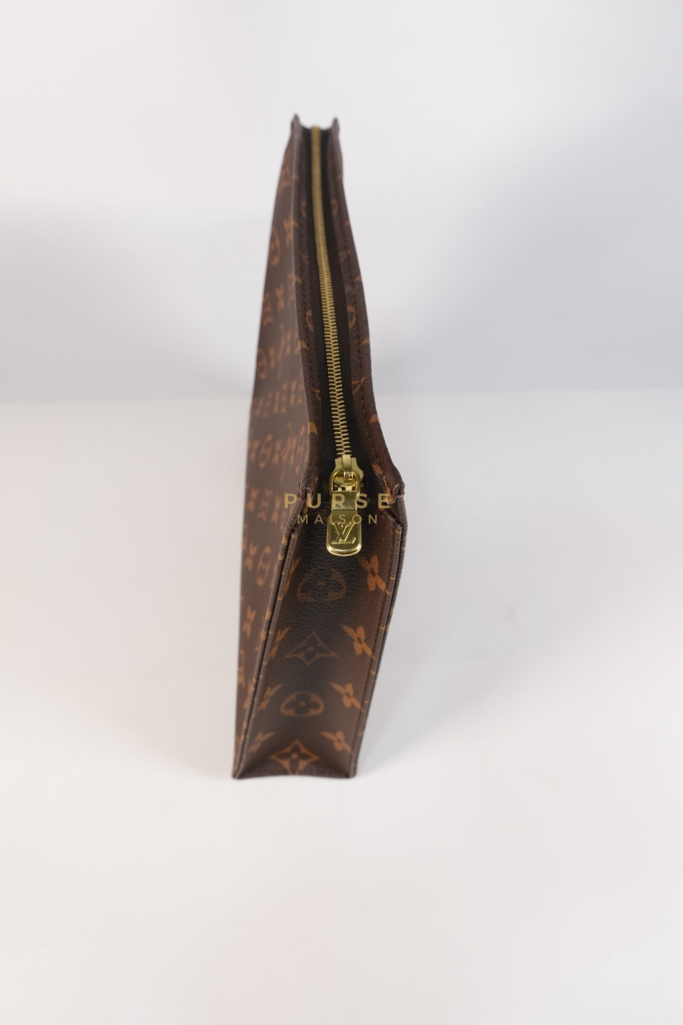 Toiletry Pouch in Monogram Canvas (Date code: UB2201) | Purse Maison Luxury Bags Shop