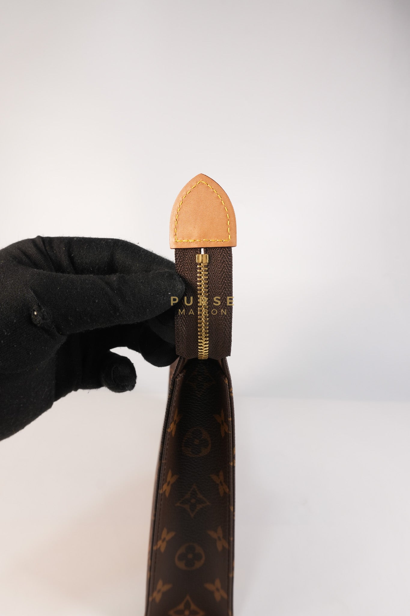 Toiletry Pouch in Monogram Canvas (Date code: UB2201) | Purse Maison Luxury Bags Shop