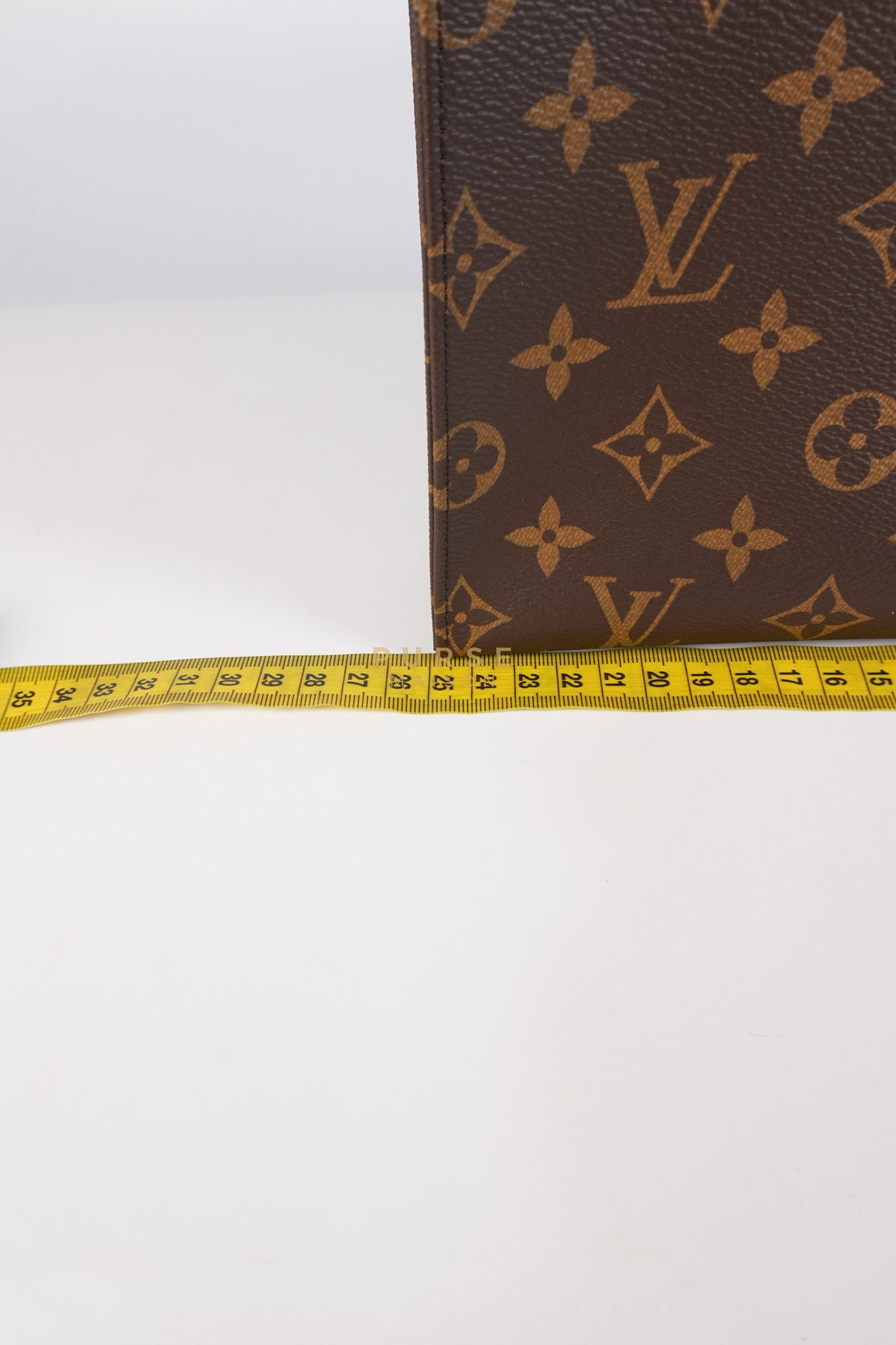 Toiletry Pouch in Monogram Canvas (Date code: UB2201) | Purse Maison Luxury Bags Shop