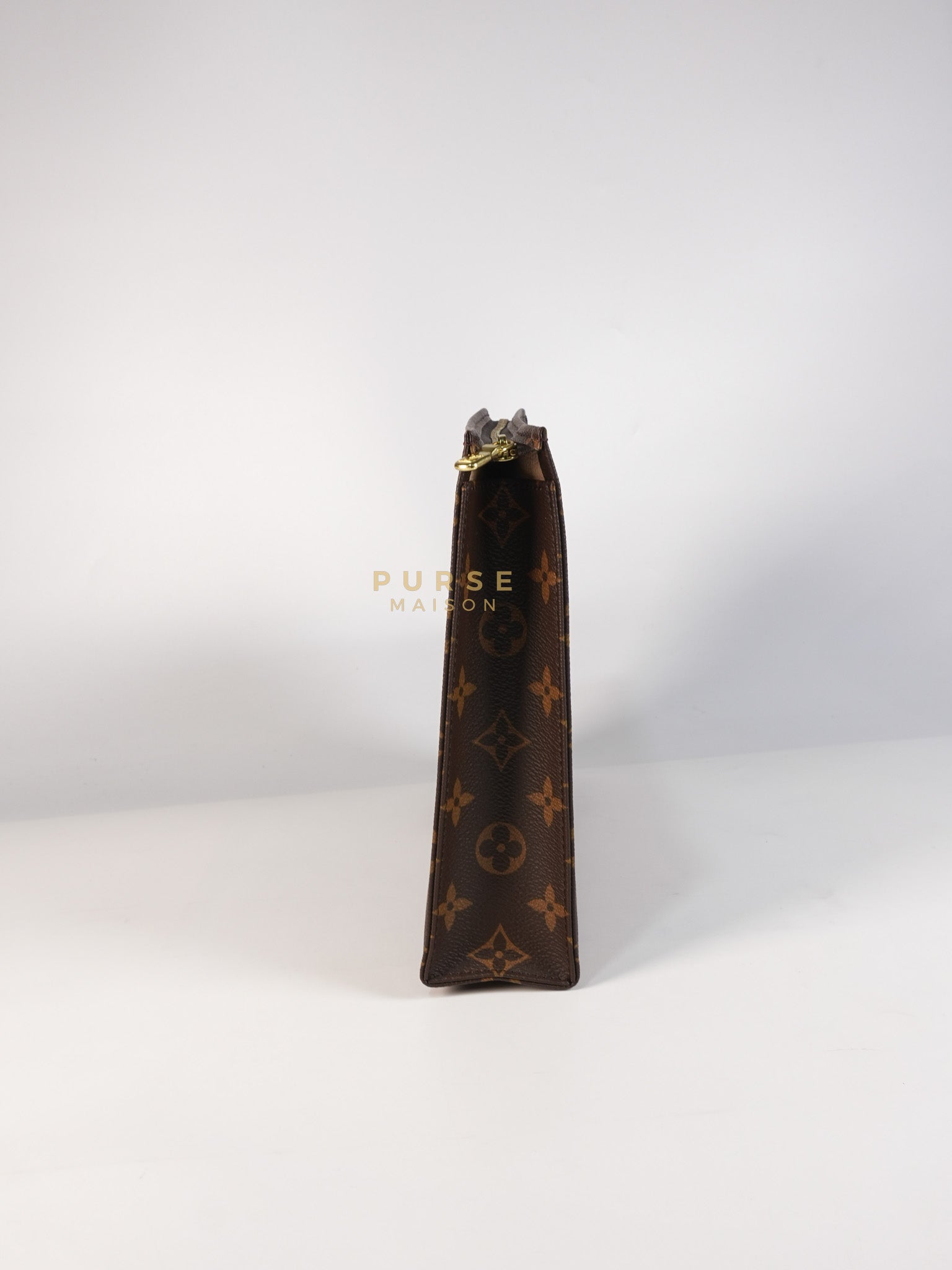 Toiletry Pouch in Monogram Canvas (Date code: UB2201) | Purse Maison Luxury Bags Shop