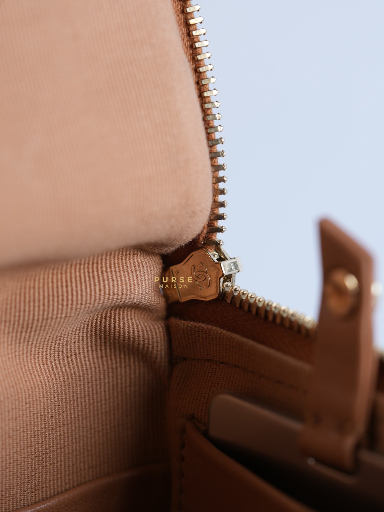 Top Handle Cargo Vanity Case Shoulder Bag Lambskin Dark Beige (Microchip) | Purse Maison Luxury Bags Shop