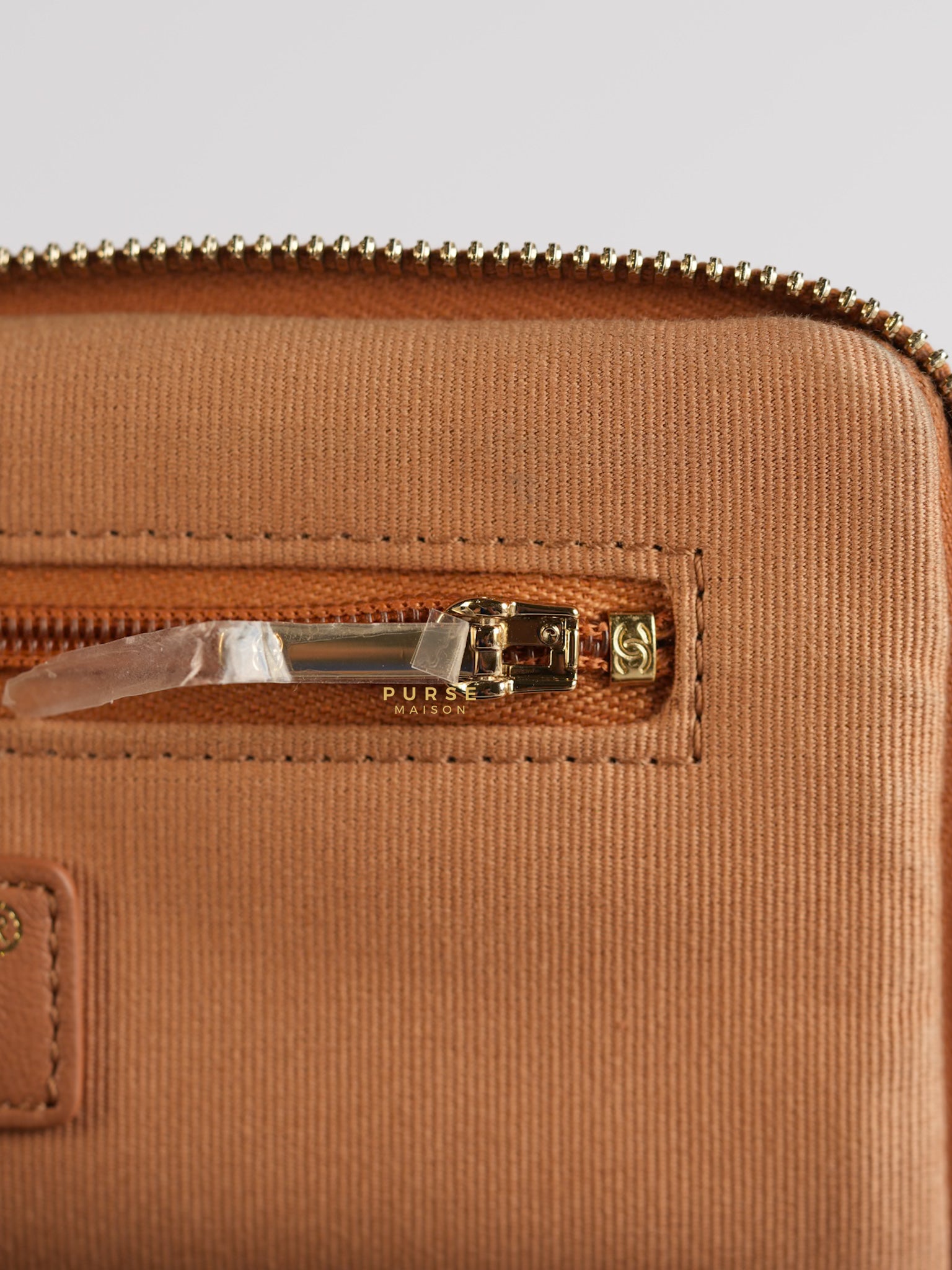 Top Handle Cargo Vanity Case Shoulder Bag Lambskin Dark Beige (Microchip) | Purse Maison Luxury Bags Shop