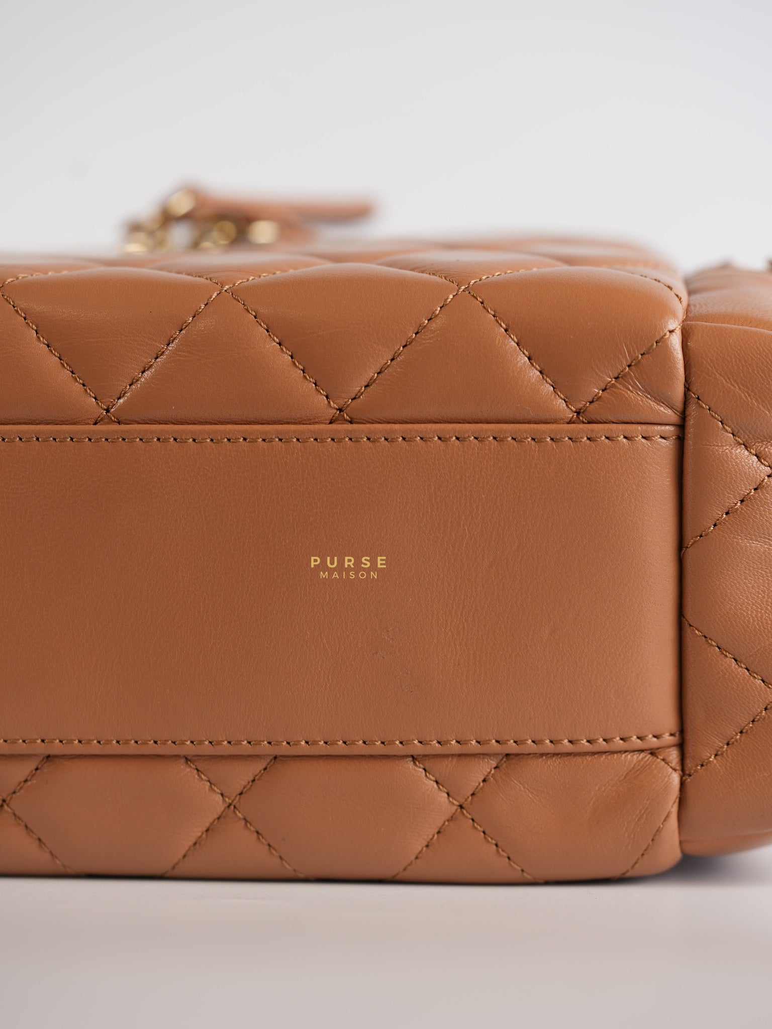 Top Handle Cargo Vanity Case Shoulder Bag Lambskin Dark Beige (Microchip) | Purse Maison Luxury Bags Shop