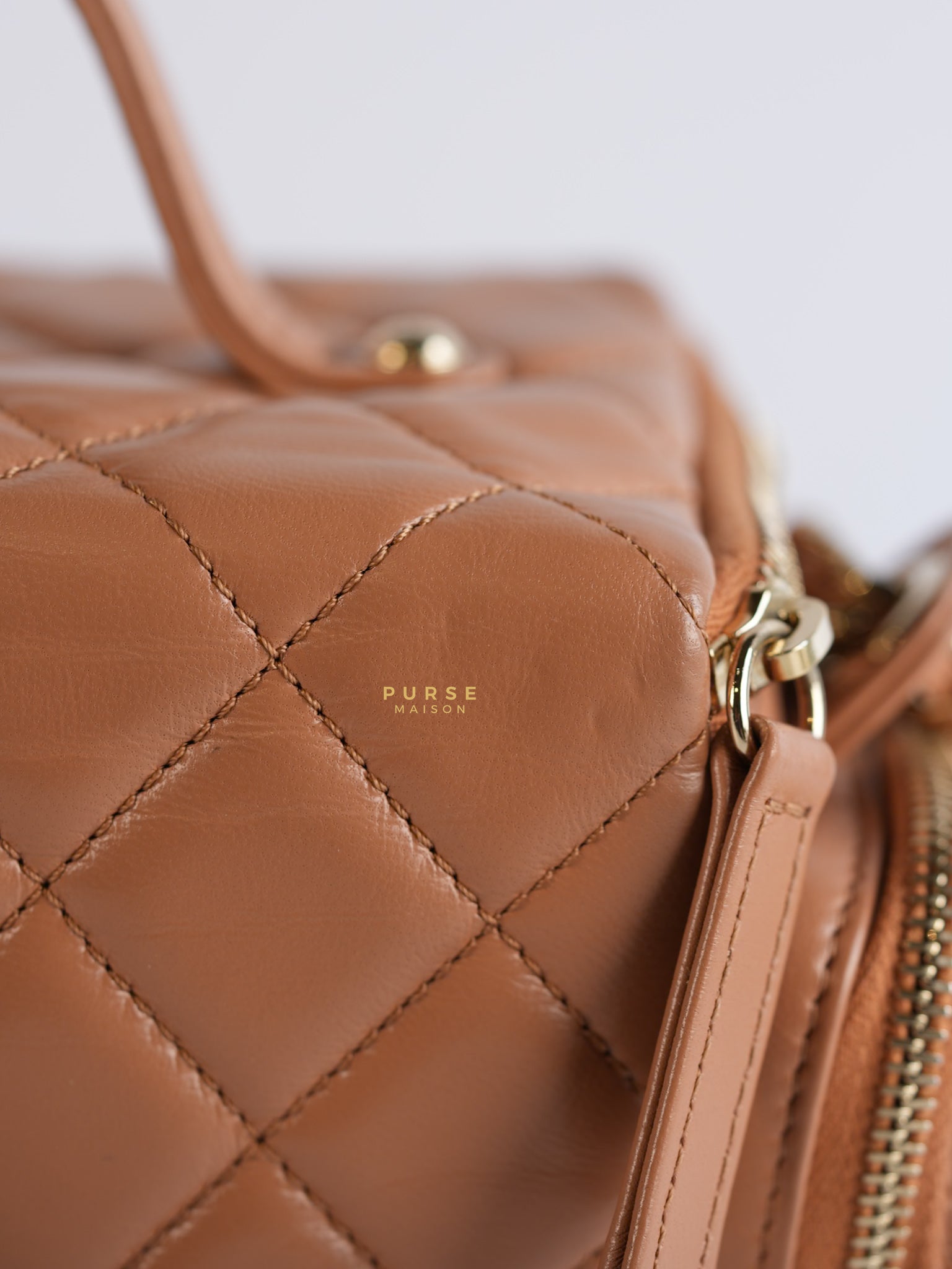 Top Handle Cargo Vanity Case Shoulder Bag Lambskin Dark Beige (Microchip) | Purse Maison Luxury Bags Shop