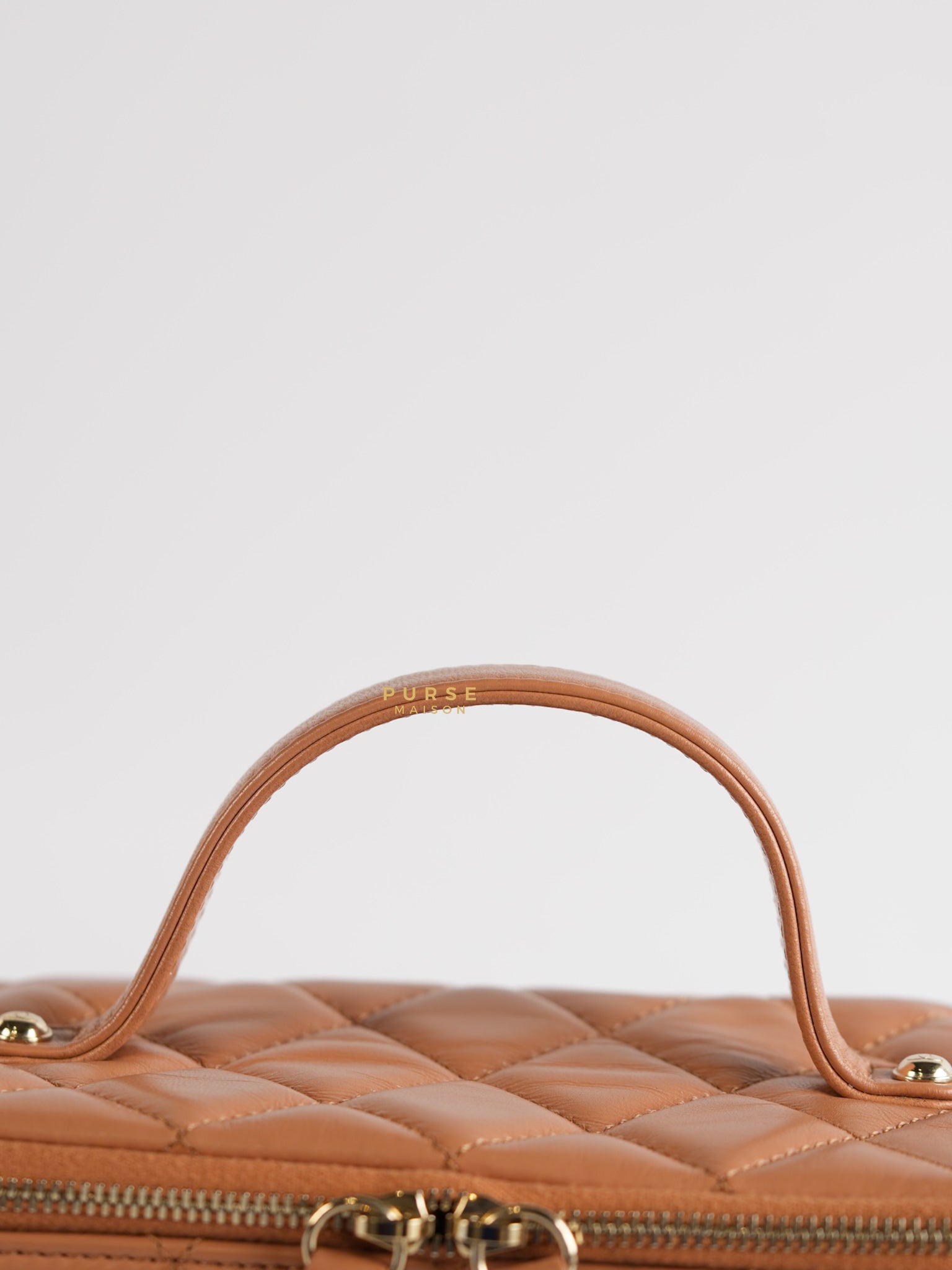 Top Handle Cargo Vanity Case Shoulder Bag Lambskin Dark Beige (Microchip) | Purse Maison Luxury Bags Shop