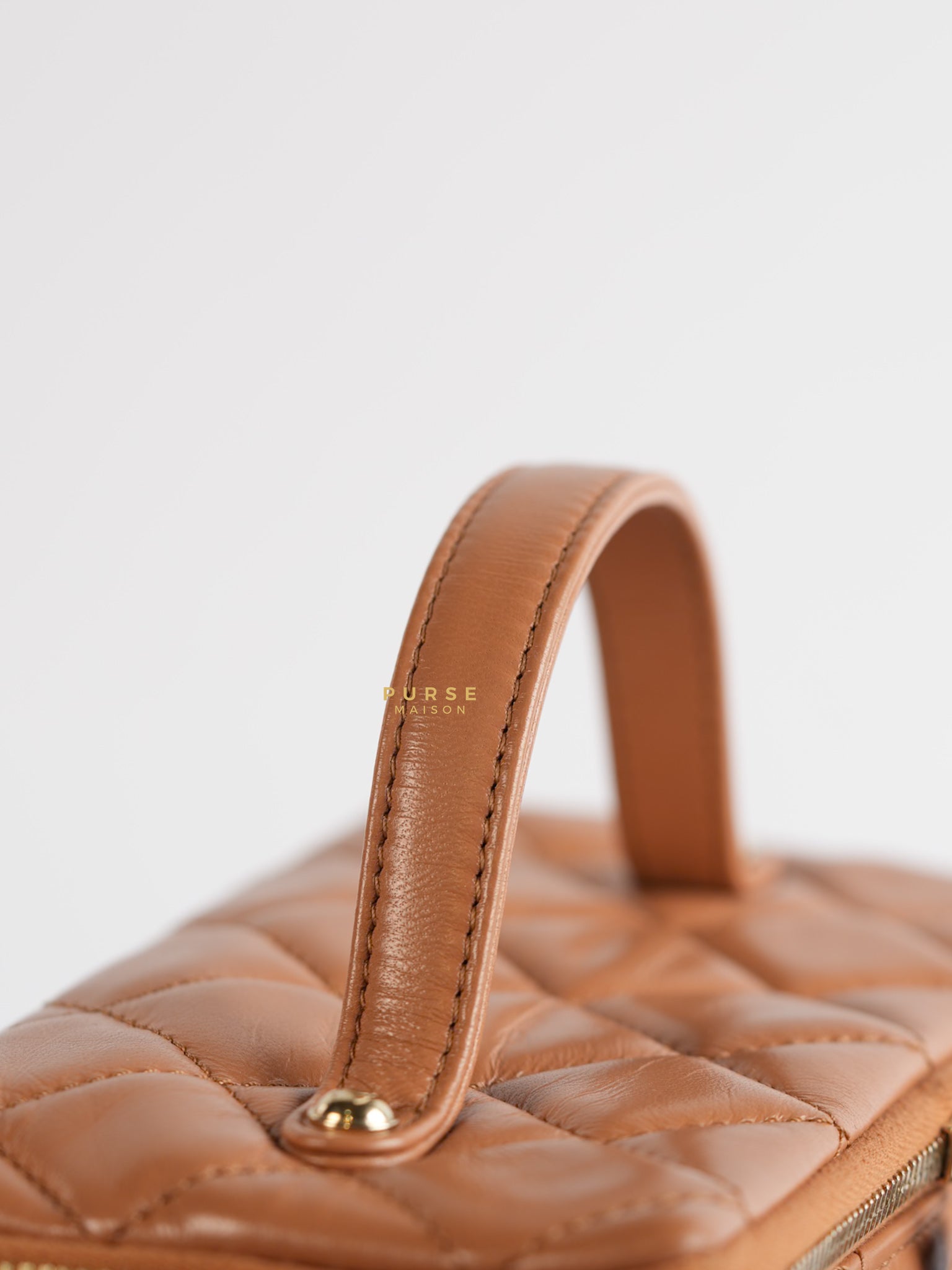 Top Handle Cargo Vanity Case Shoulder Bag Lambskin Dark Beige (Microchip) | Purse Maison Luxury Bags Shop