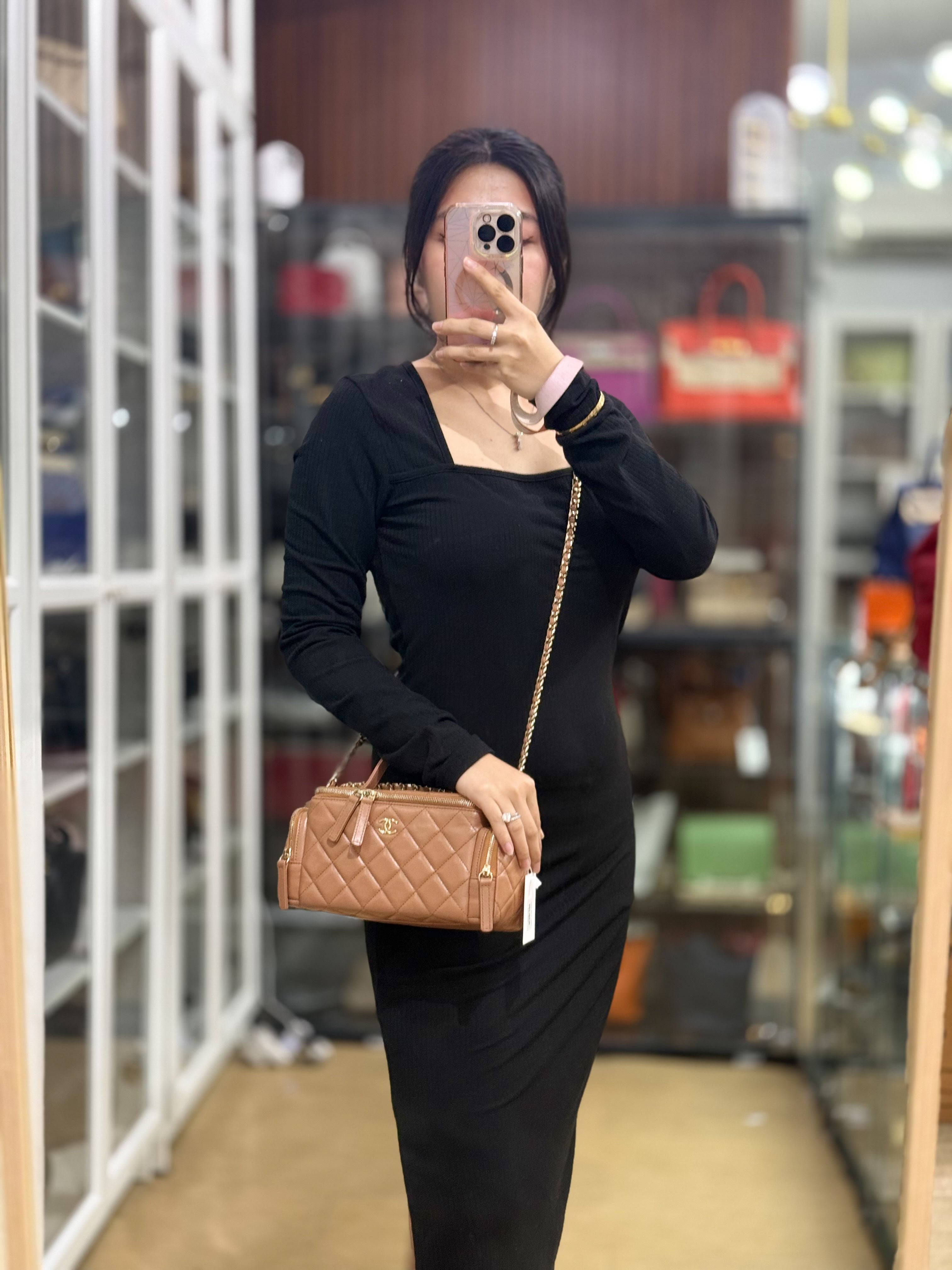 Top Handle Cargo Vanity Case Shoulder Bag Lambskin Dark Beige (Microchip) | Purse Maison Luxury Bags Shop