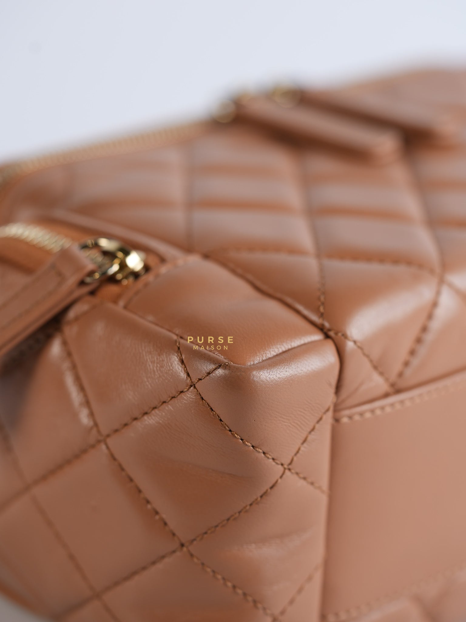 Top Handle Cargo Vanity Case Shoulder Bag Lambskin Dark Beige (Microchip) | Purse Maison Luxury Bags Shop