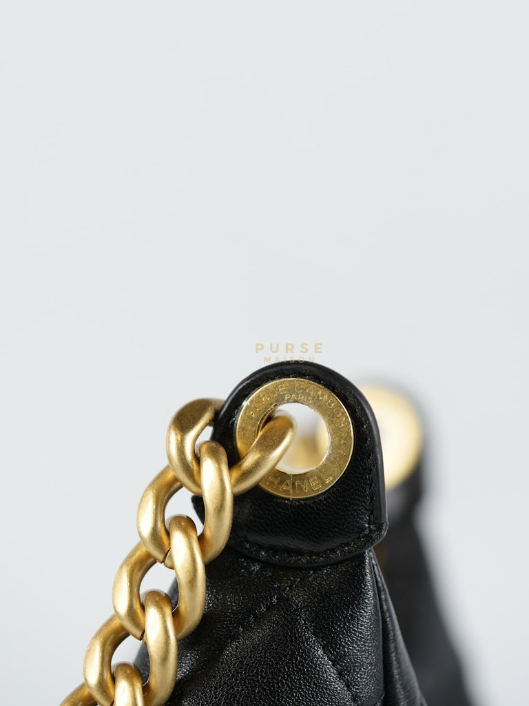 Trendy Pockets Hobo Bag in Black Shiny Lambskin Quilted Aged Gold Hardware (Microchip) | Purse Maison Luxury Bags Shop