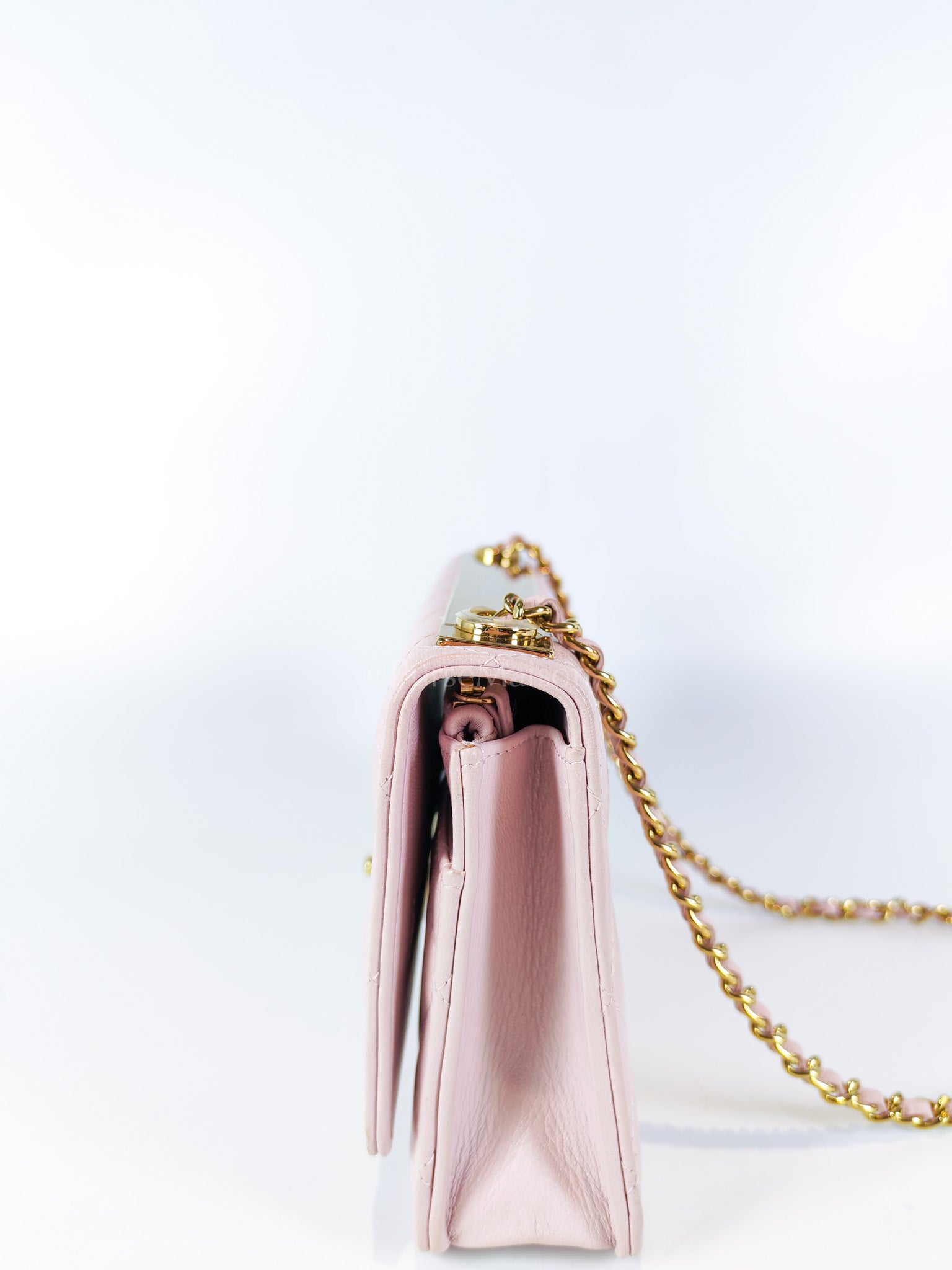 Trendy Wallet On Chain in Pink Lambskin Leather and Gold Hardware Series 31 | Purse Maison Luxury Bags Shop