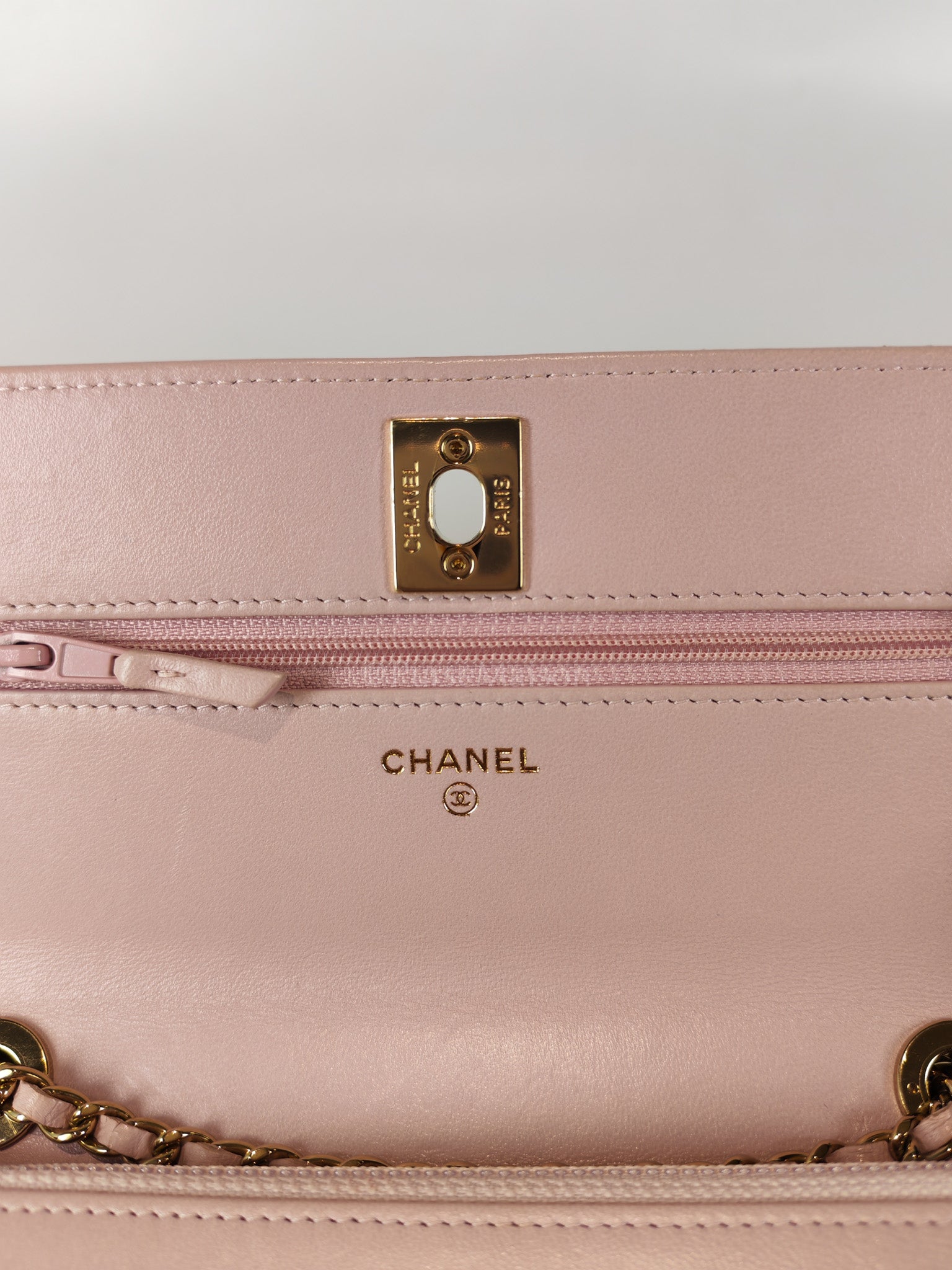 Trendy Wallet On Chain in Pink Lambskin Leather and Gold Hardware Series 31 | Purse Maison Luxury Bags Shop