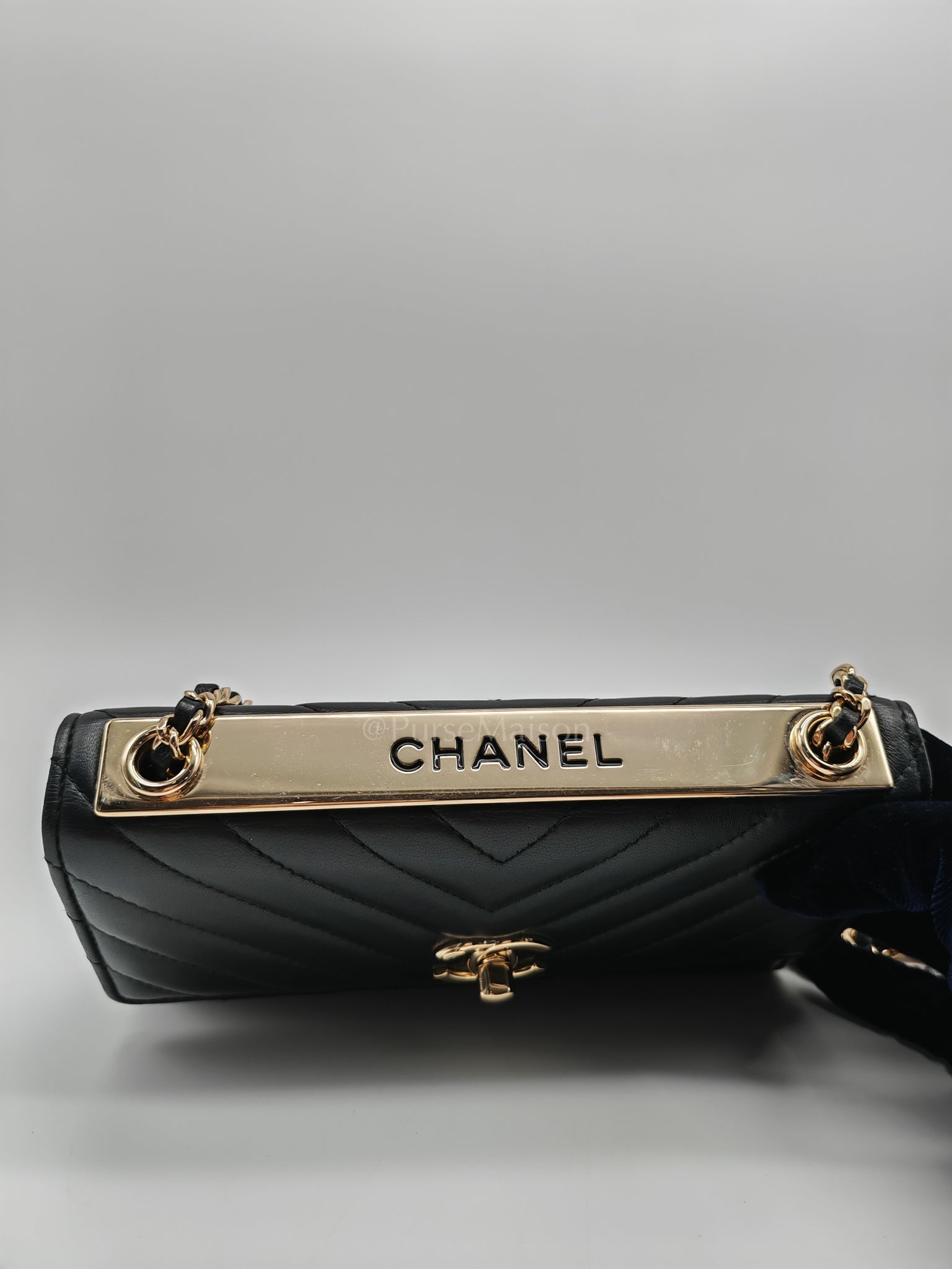 Trendy Wallet on Chain(WOC) Black Lambskin Leather in Light Gold Hardware (Series 25****00) | Purse Maison Luxury Bags Shop