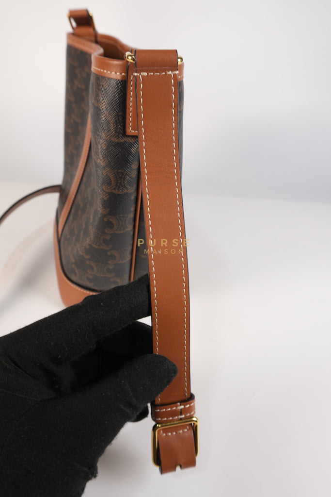 Triomphe Bucket Bag Small in Black/Dark Brown Calfskin Leather & Gold Hardware | Purse Maison Luxury Bags Shop