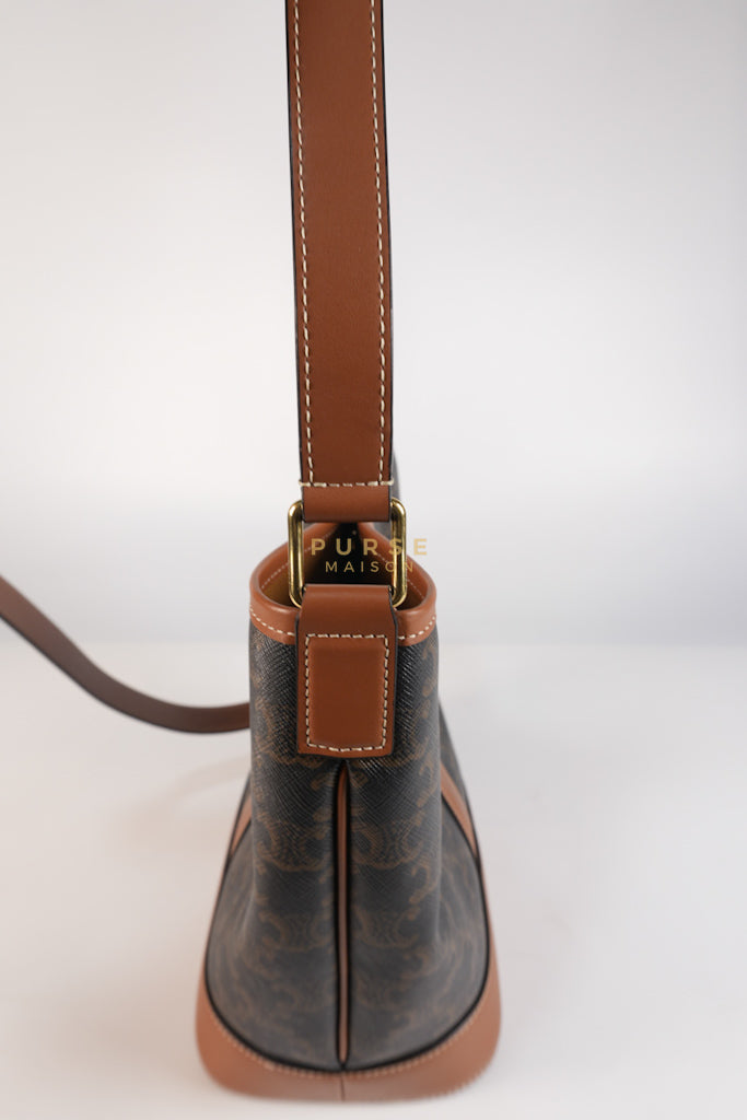 Triomphe Bucket Bag Small in Black/Dark Brown Calfskin Leather & Gold Hardware | Purse Maison Luxury Bags Shop