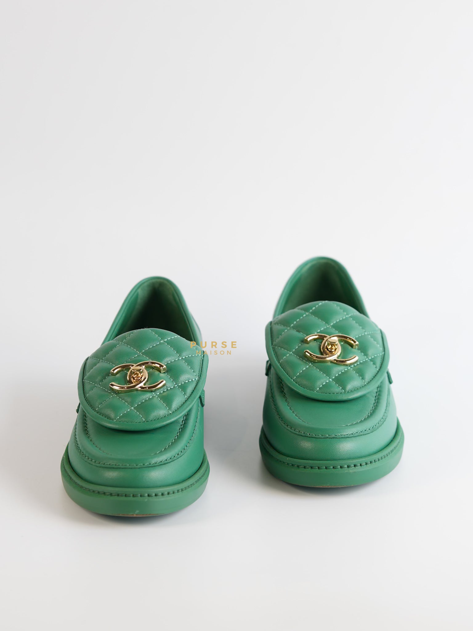 Turnlock Loafers Green Lambskin Size 37 EU (23cm) | Purse Maison Luxury Bags Shop