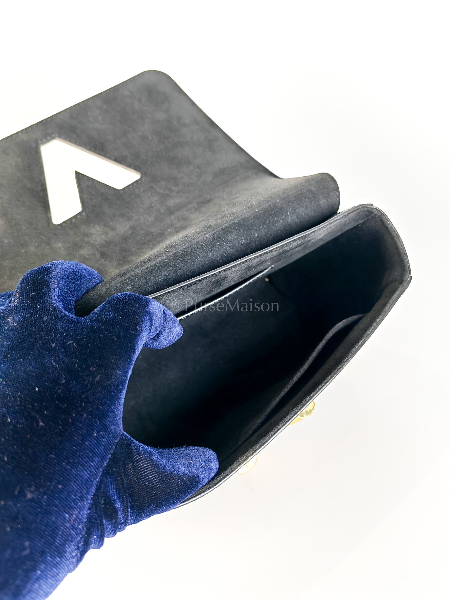 Twist Lock MM in Black Epi Leather Gold Hardware (Microchip) | Purse Maison Luxury Bags Shop