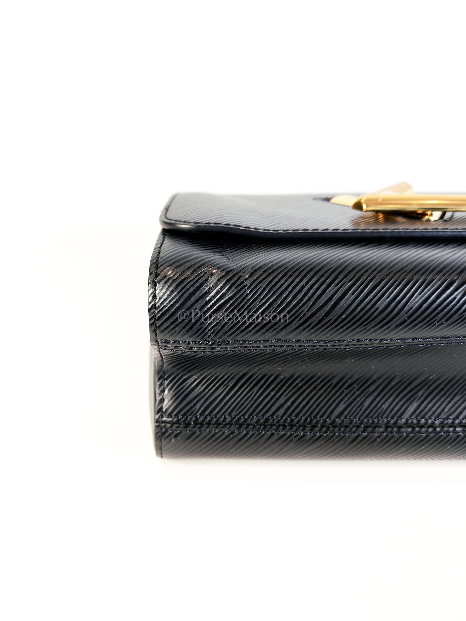 Twist Lock MM in Black Epi Leather Gold Hardware (Microchip) | Purse Maison Luxury Bags Shop