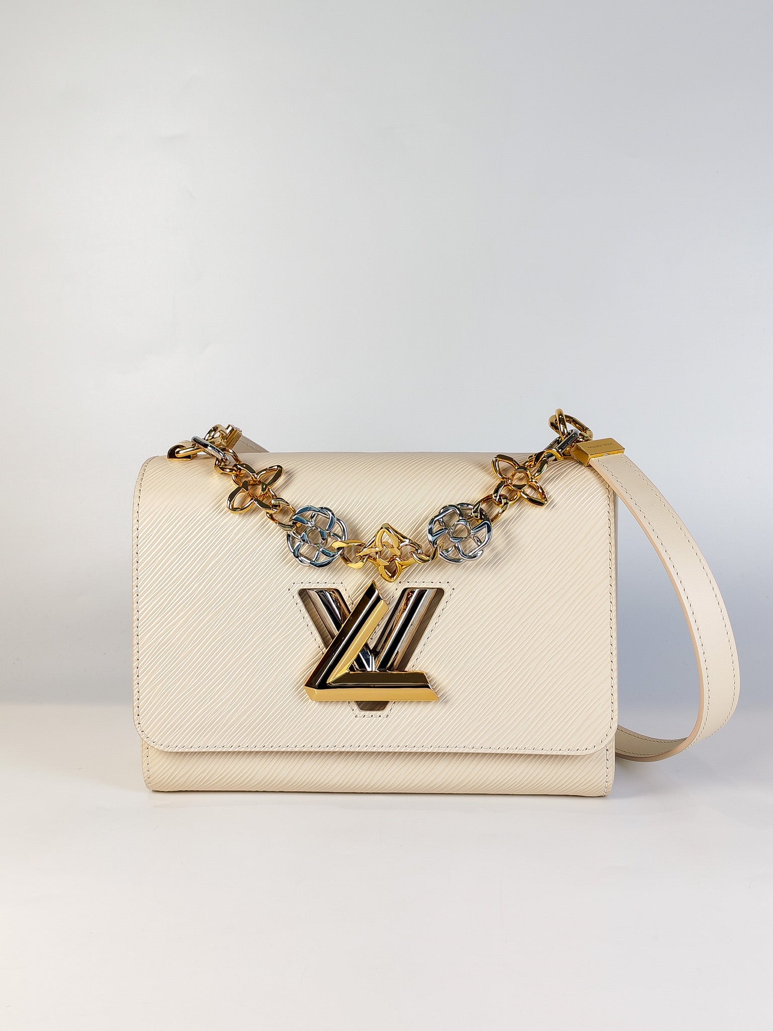 Twist Lock MM in Cream Epi Leather and Mixed Hardware Shoulder Bag (Microchip) | Purse Maison Luxury Bags Shop