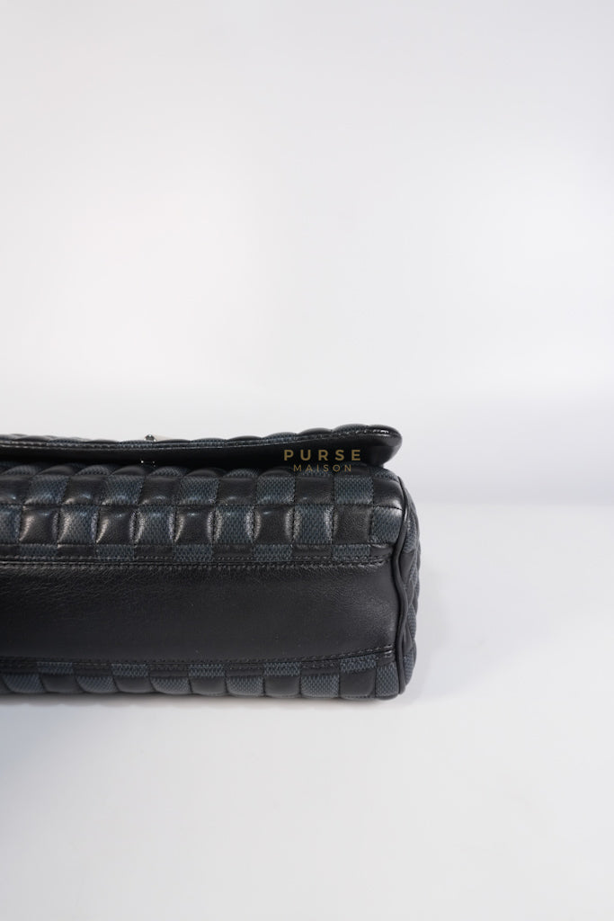 Twist Lock MM in Damier Graphite Calf Leather (Microchipped) | Purse Maison Luxury Bags Shop