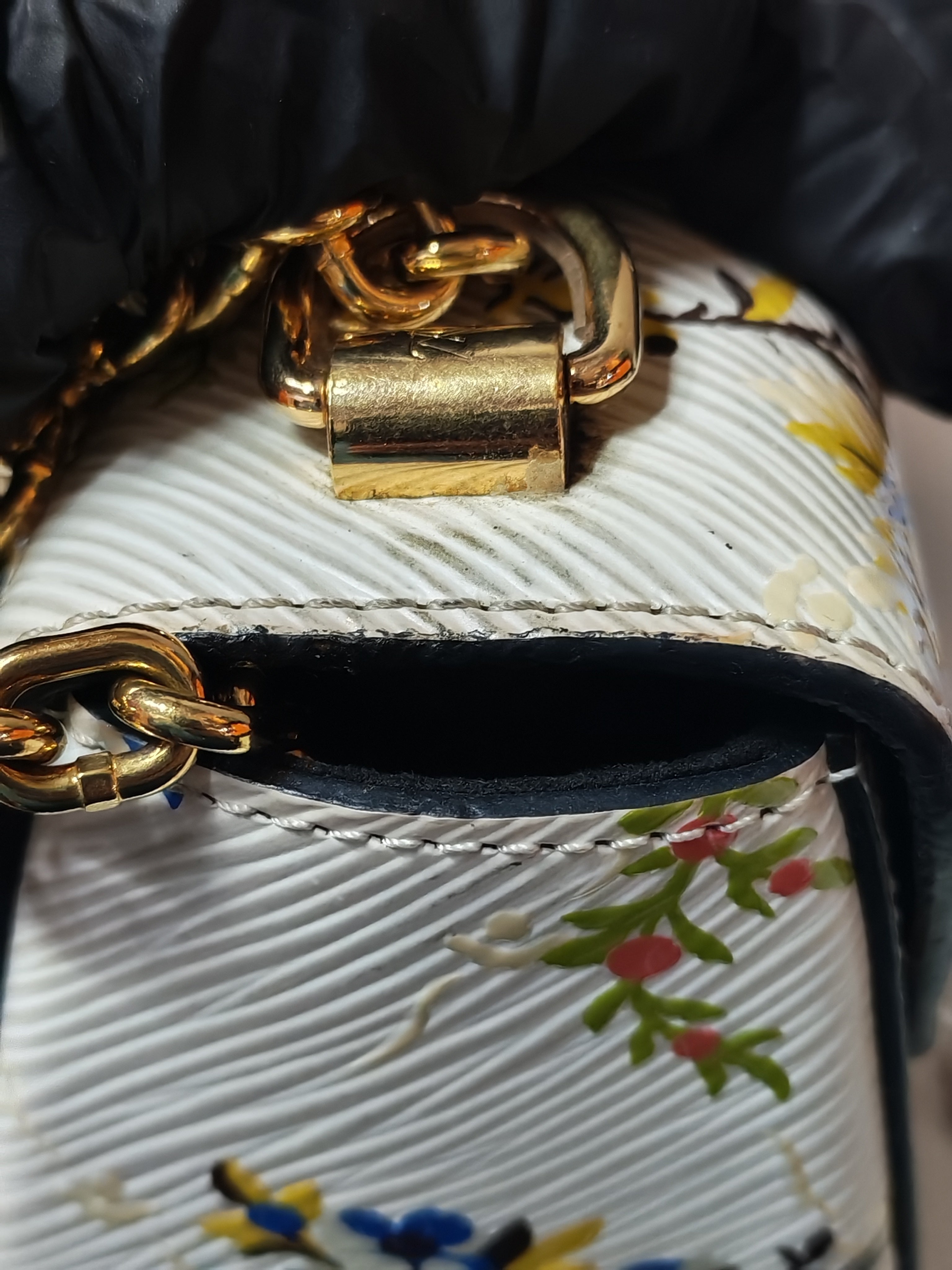 Twist Lock MM Romantic Blossom in Epi Leather (Date Code: SR0138) | Purse Maison Luxury Bags Shop