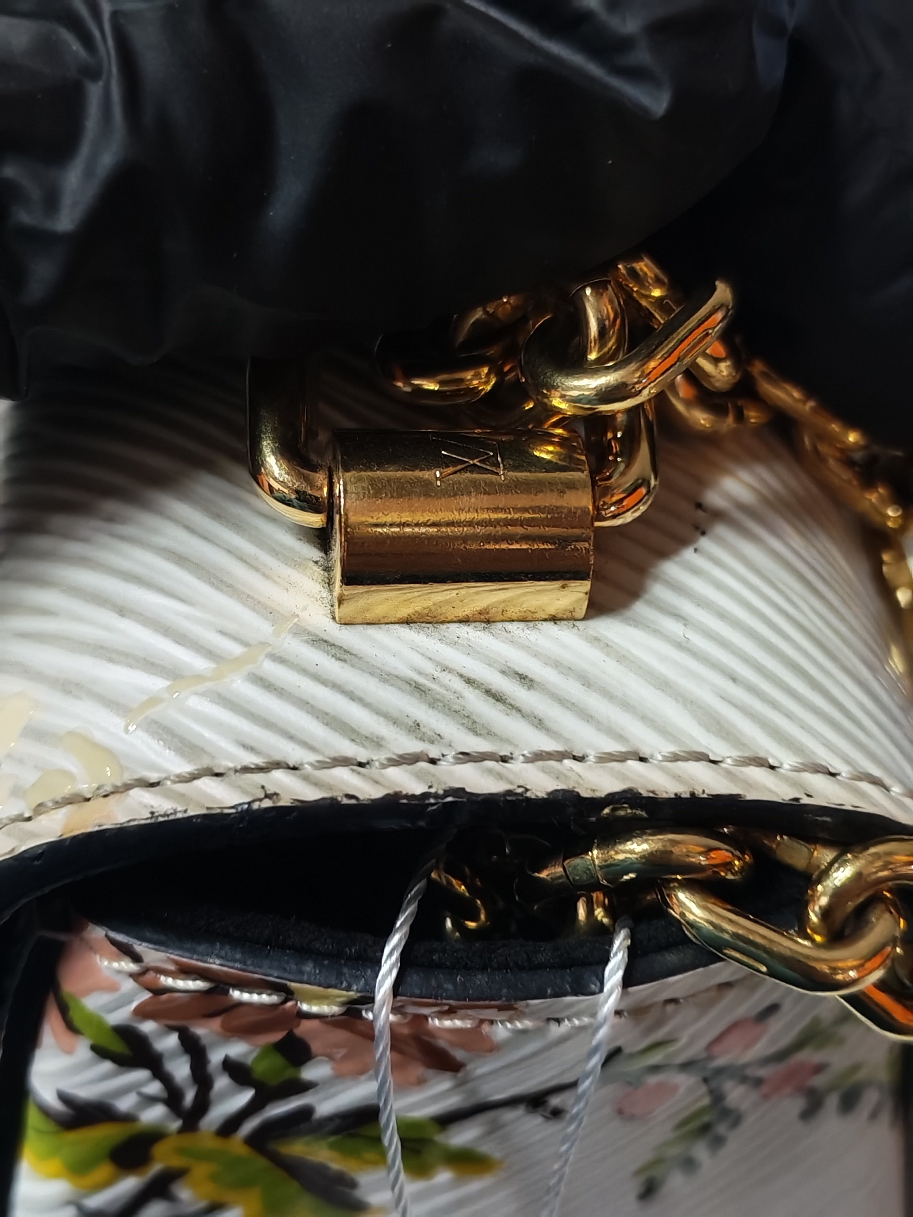 Twist Lock MM Romantic Blossom in Epi Leather (Date Code: SR0138) | Purse Maison Luxury Bags Shop