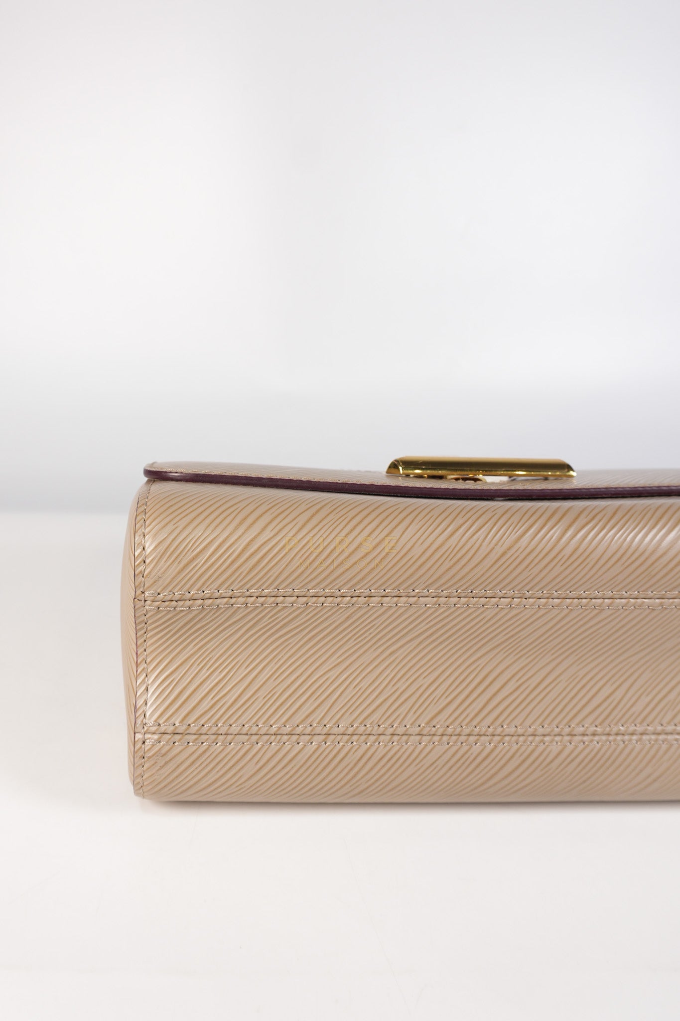 Twist Lock MM Shoulder Bag in Gallet Epi Leather Gold Hardware | Purse Maison Luxury Bags Shop