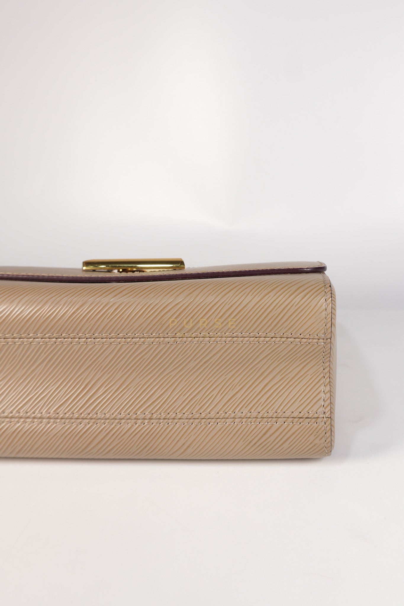 Twist Lock MM Shoulder Bag in Gallet Epi Leather Gold Hardware | Purse Maison Luxury Bags Shop