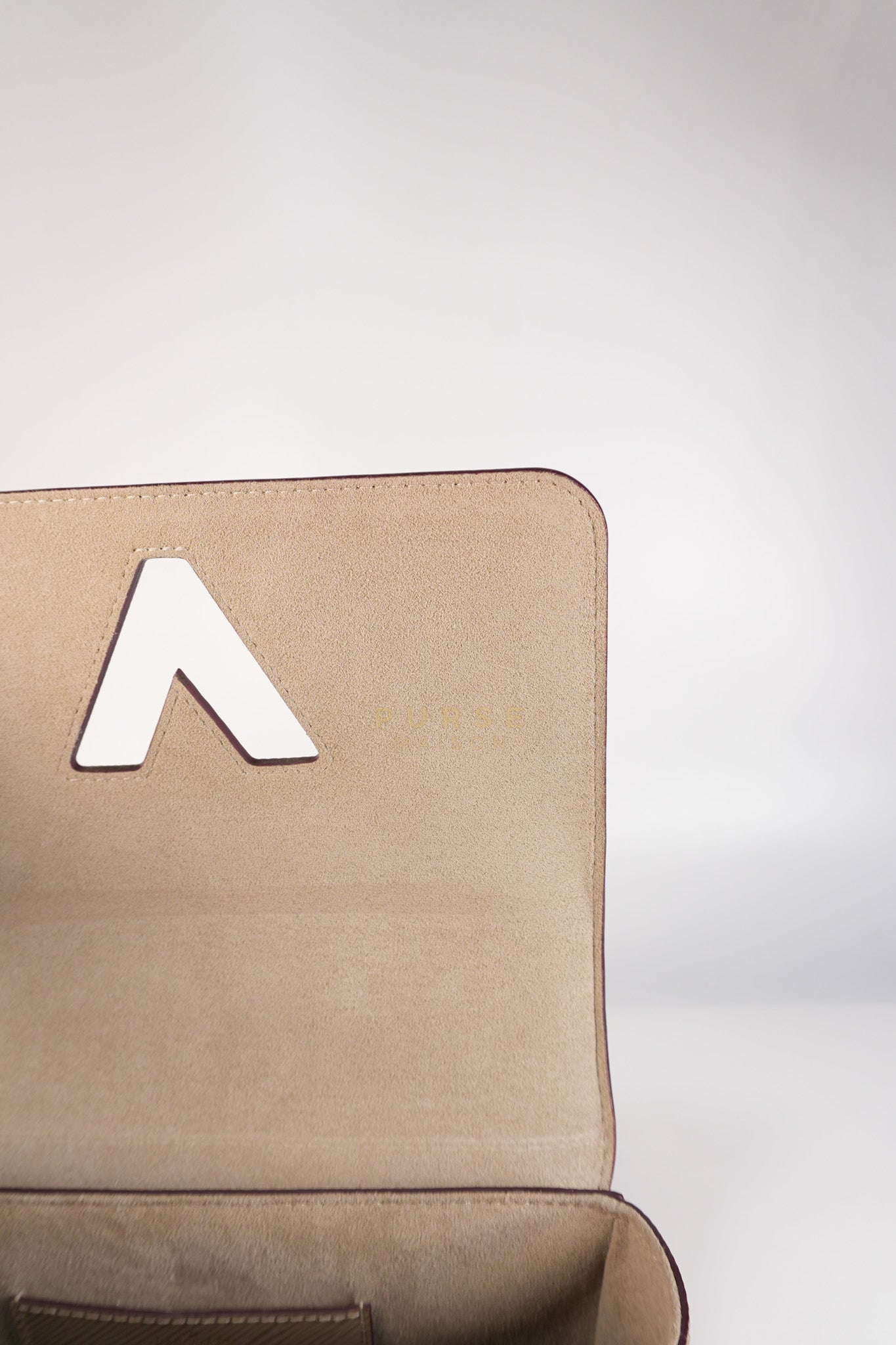 Twist Lock MM Shoulder Bag in Gallet Epi Leather Gold Hardware | Purse Maison Luxury Bags Shop