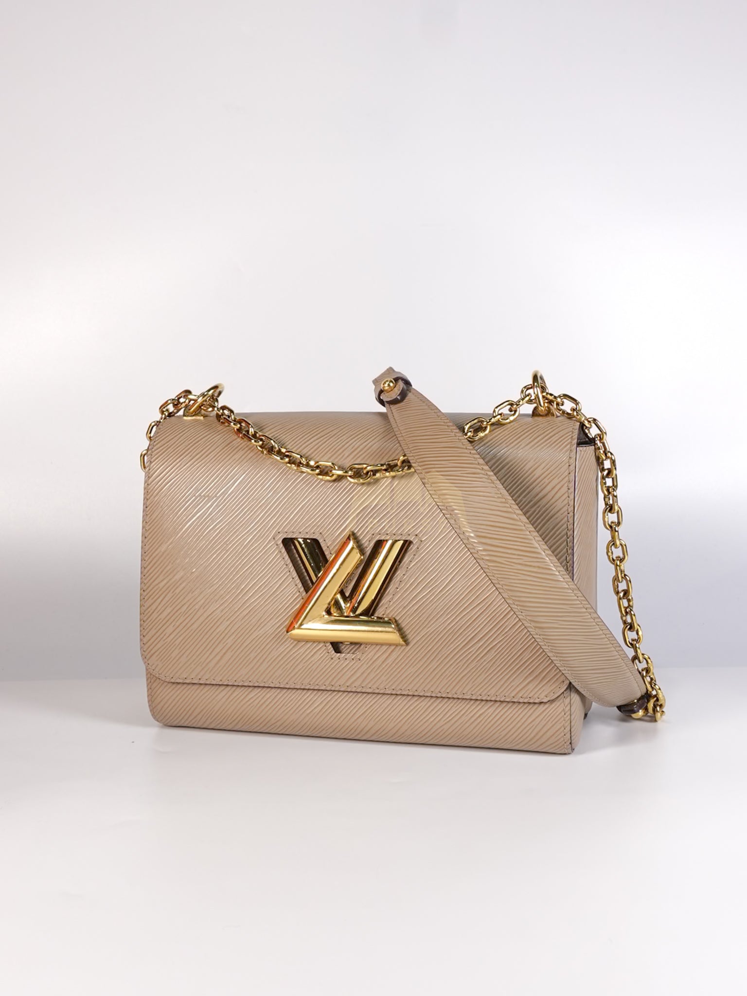 Twist Lock MM Shoulder Bag in Gallet Epi Leather Gold Hardware | Purse Maison Luxury Bags Shop