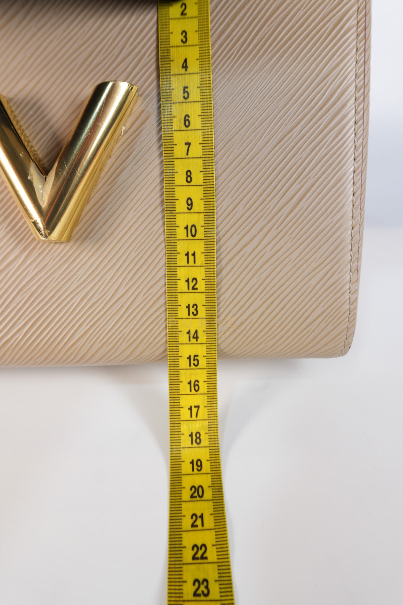 Twist Lock MM Shoulder Bag in Gallet Epi Leather Gold Hardware | Purse Maison Luxury Bags Shop