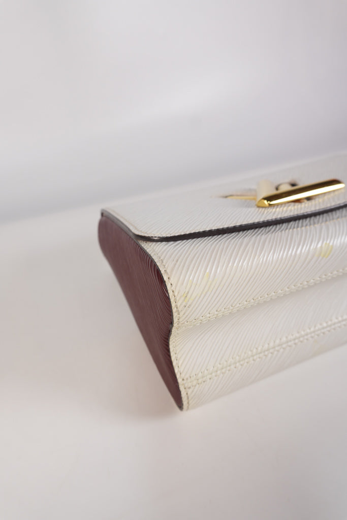 Twist MM Bi-color in Epi Leather and Gold Hardware (Date Code: AR1149) | Purse Maison Luxury Bags Shop