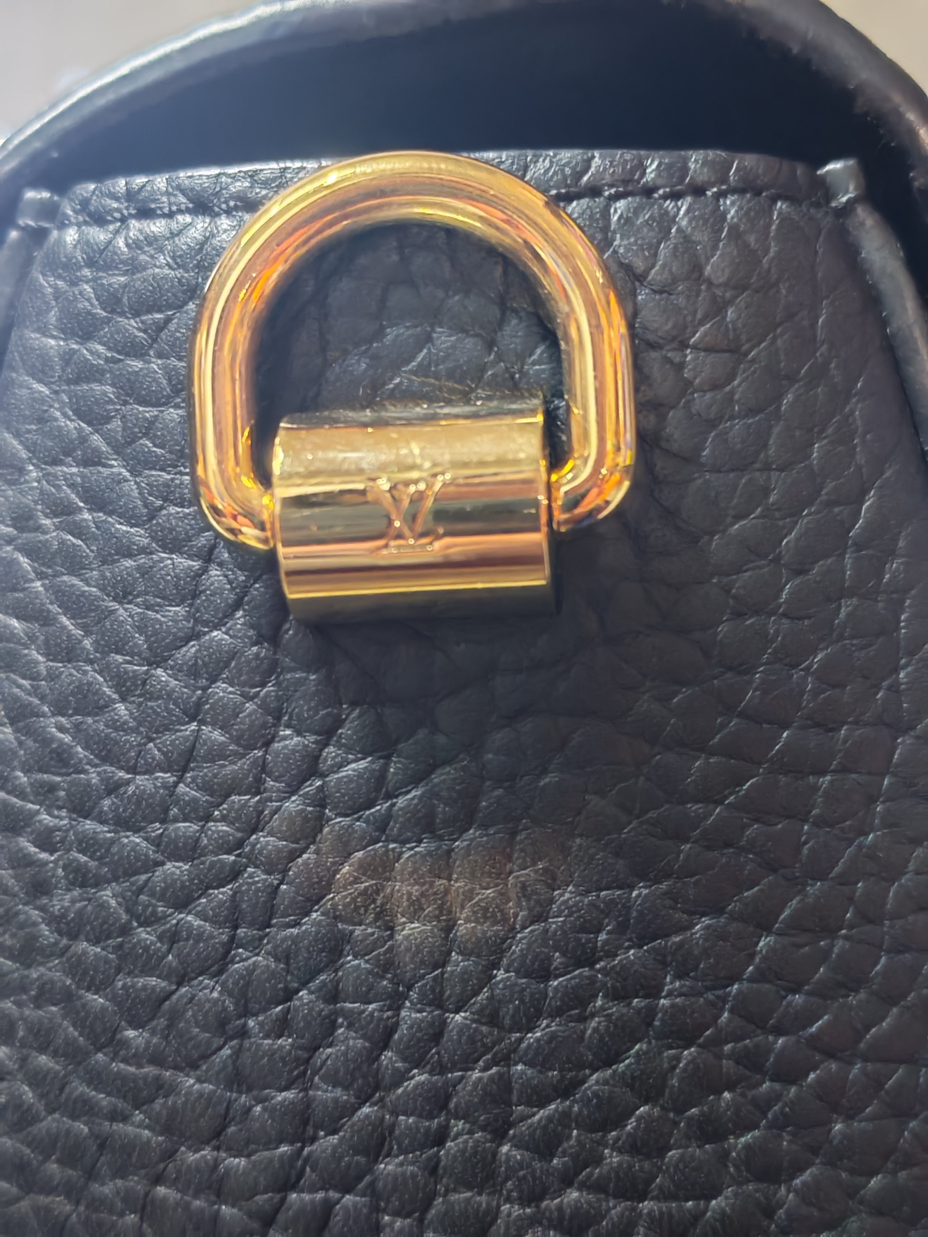 Twist Scrunchie MM in Black Grained Calfskin Leather Crossbody Bag | Purse Maison Luxury Bags Shop