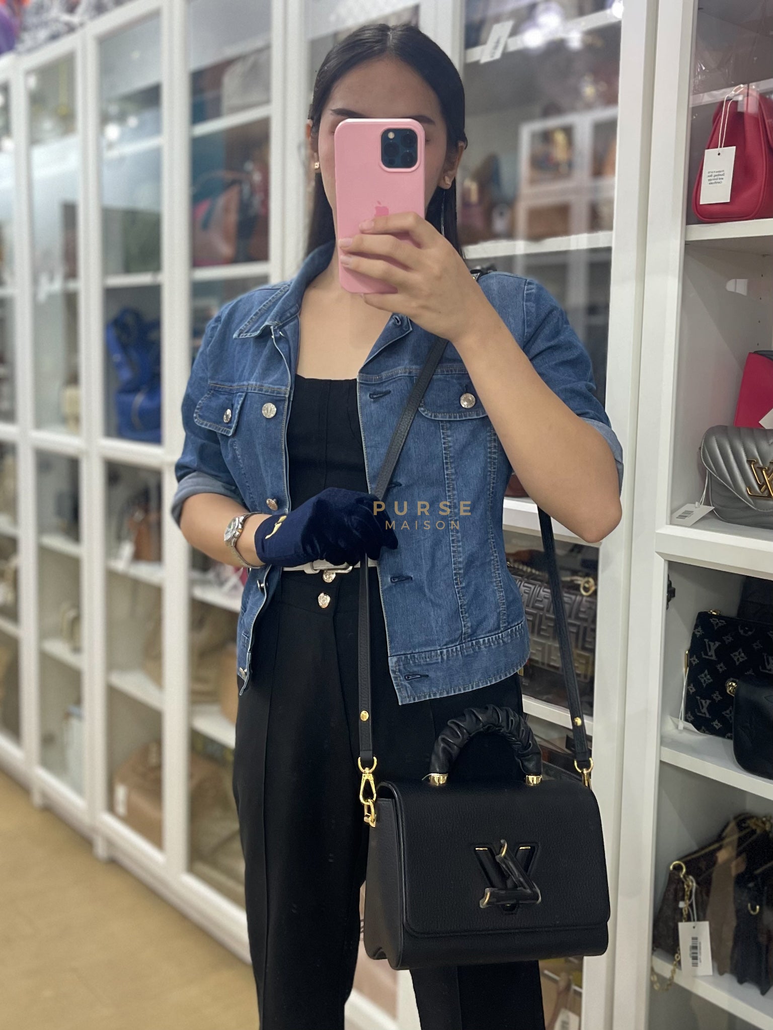 Twist Scrunchie MM in Black Grained Calfskin Leather Crossbody Bag | Purse Maison Luxury Bags Shop