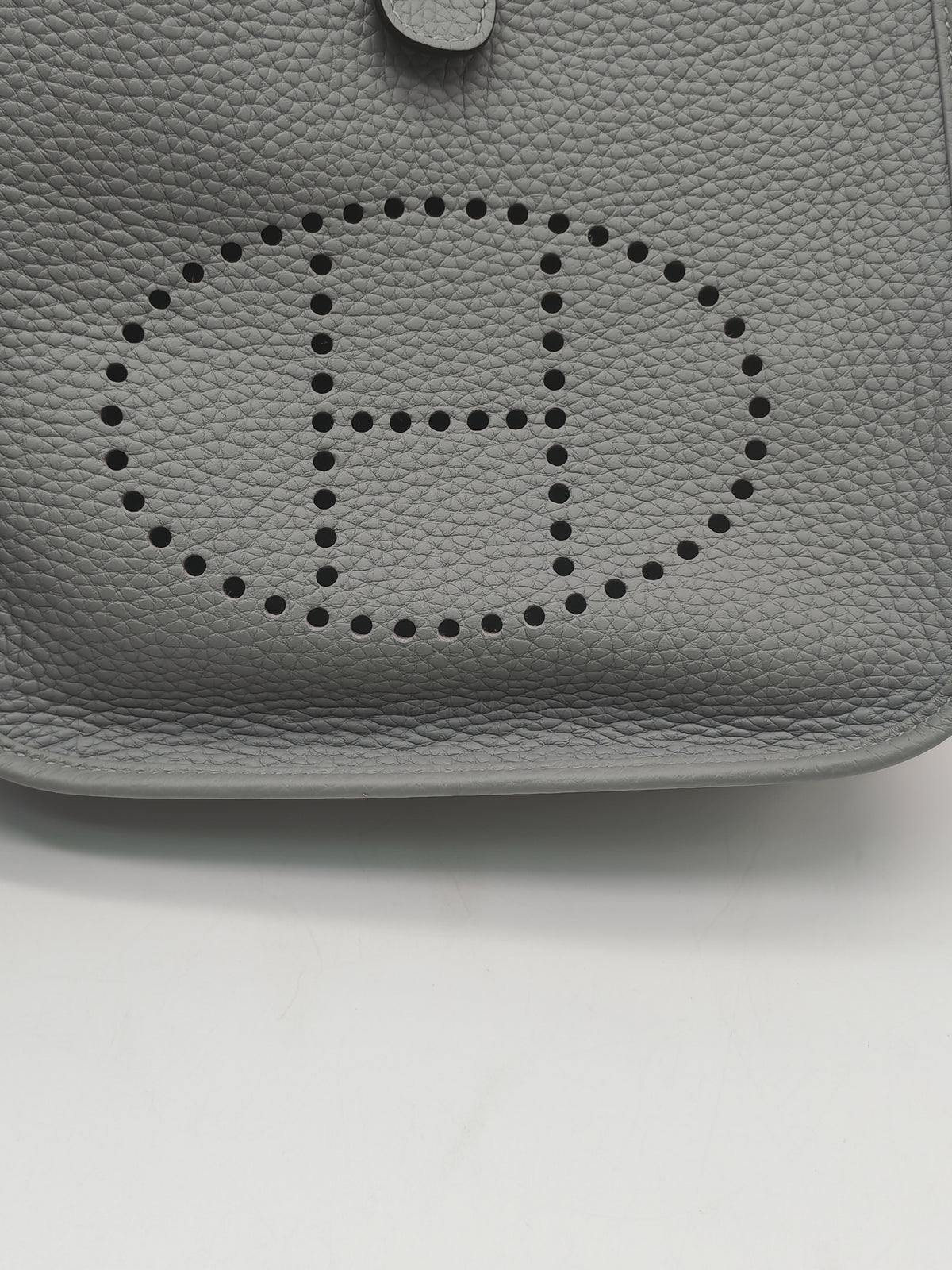 Hermes Evelyn 23 in Gris Patin Taurillon Clemence Leather Palladium Hardware Stamp G(2026)