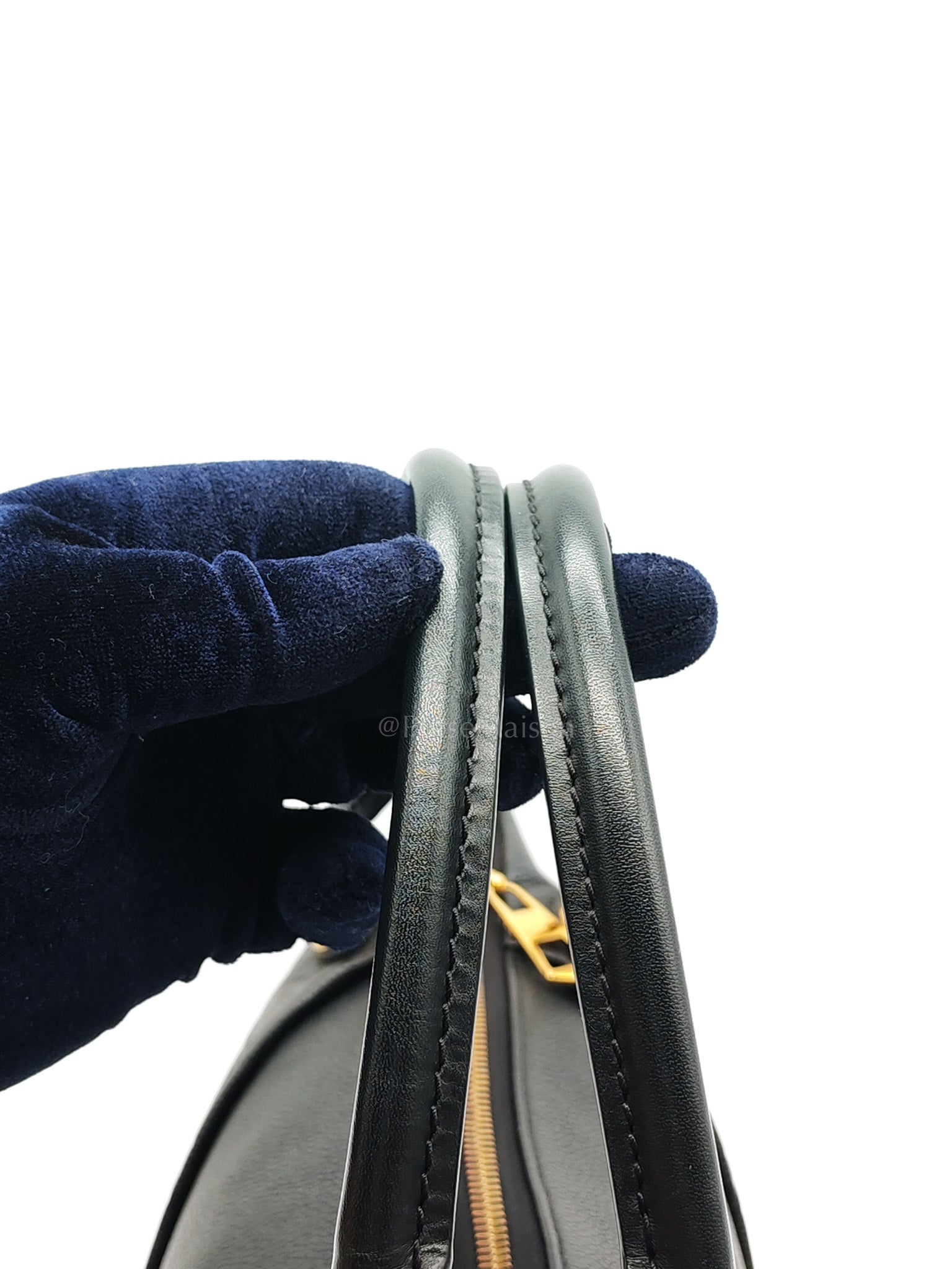 V Tote MM in Embossed Monogram Empreinte Leather & Gold Hardware (Datecode: CA3189) | Purse Maison Luxury Bags Shop