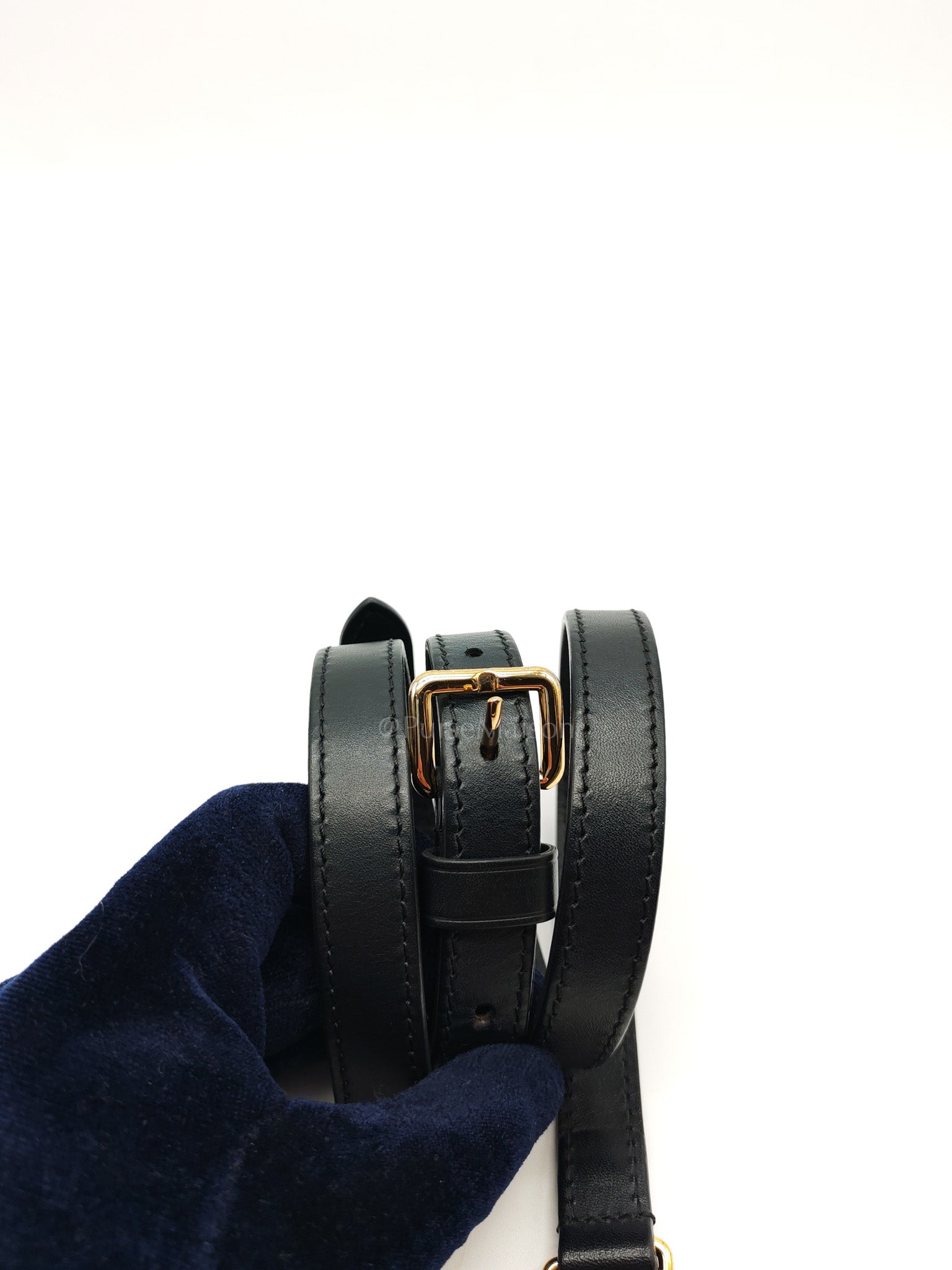 V Tote MM in Embossed Monogram Empreinte Leather & Gold Hardware (Datecode: CA3189) | Purse Maison Luxury Bags Shop